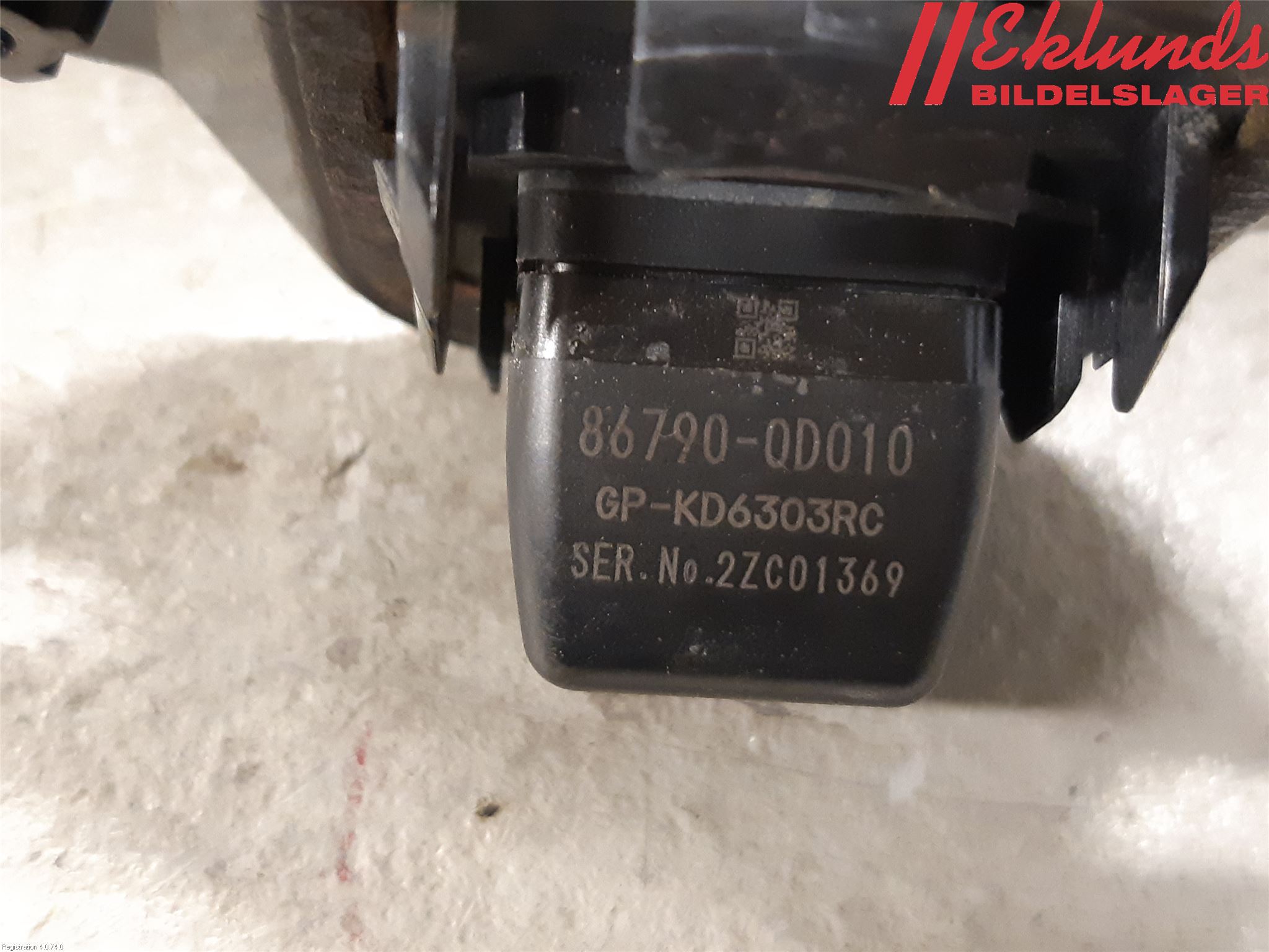 Toyota YARIS XP130 12-14 Parkeringshjälp Kamera