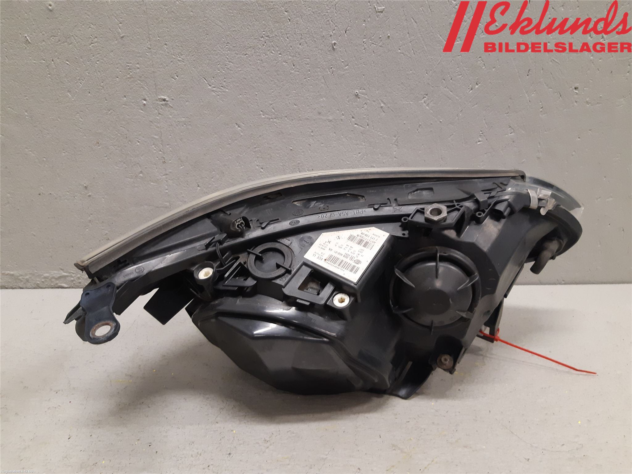 BMW 5 E60/61 Sed/Tou 02-10 Strålkastare Vänster