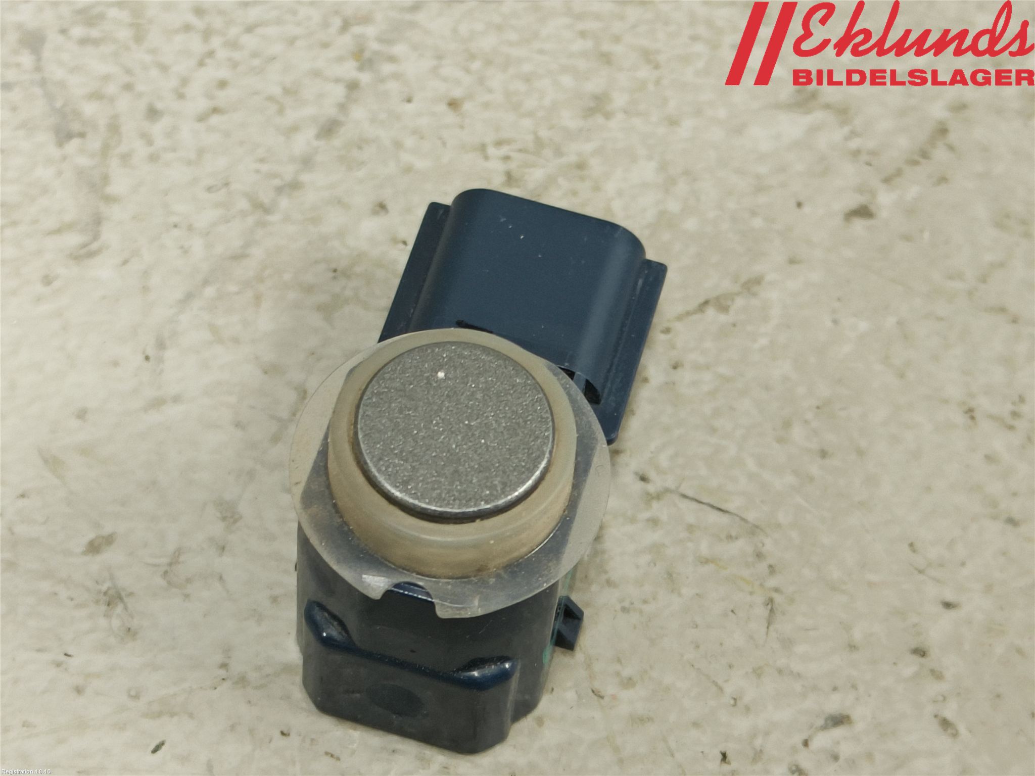 Mitsubishi OUTLANDER 13-21 Parkeringshjälp Frontsensor