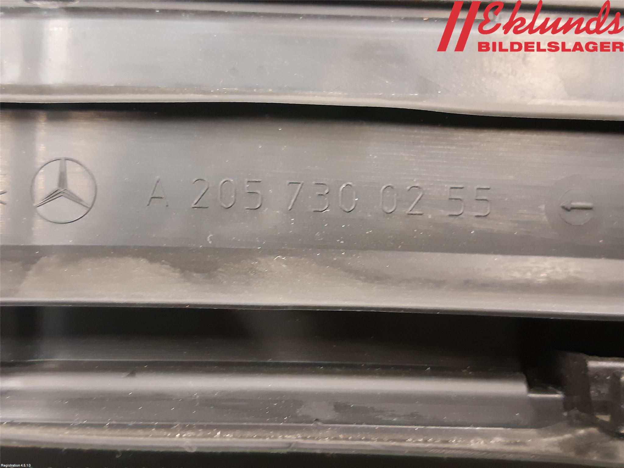 Mercedes-Benz MB C-KLASS (W205) 14-21 Dörruta Bak Lilla Vä
