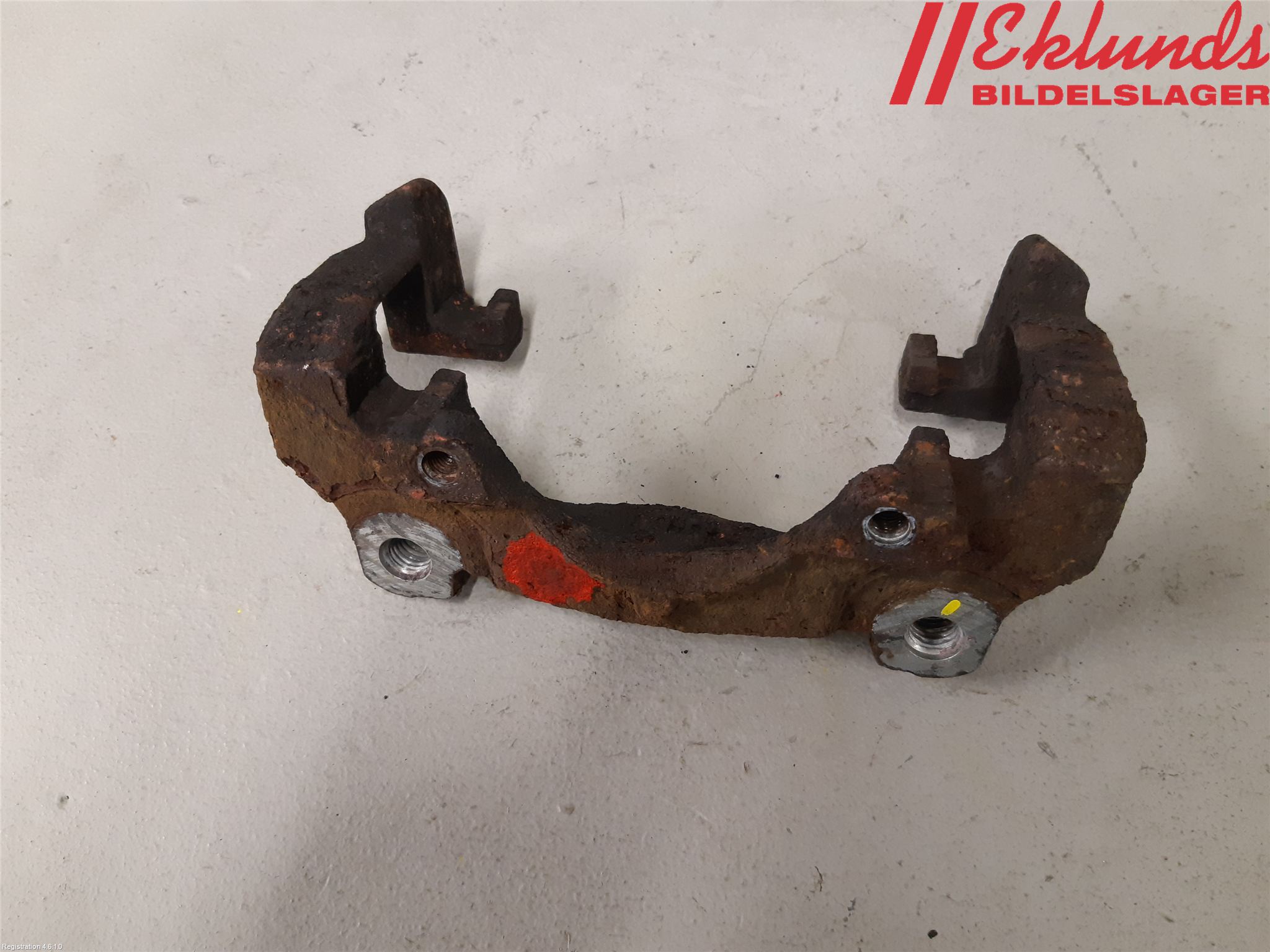 Volvo V70 08-13 Bromsokshållare