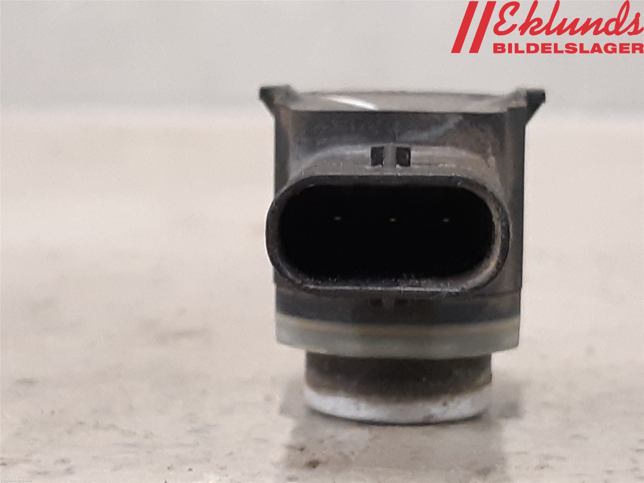Volkswagen VW PASSAT 11-14 Parkeringshjälp Frontsensor