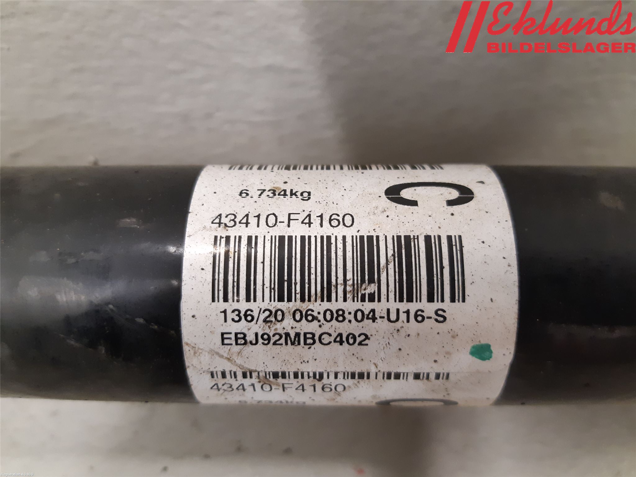 Toyota C-HR 16-23 Drivaxel Fram Höger