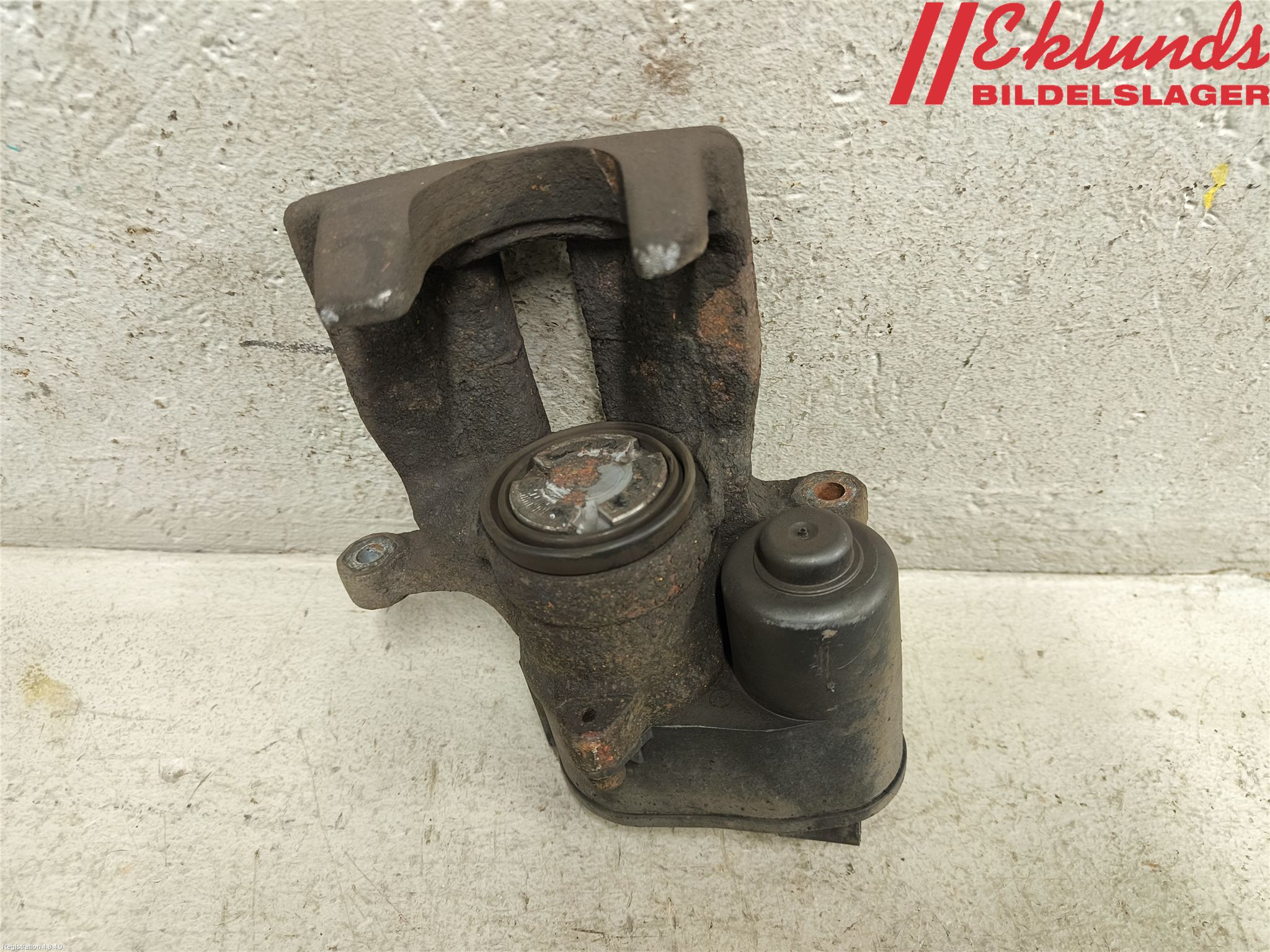 Volvo V70 14-16 Bromsok Bak Höger