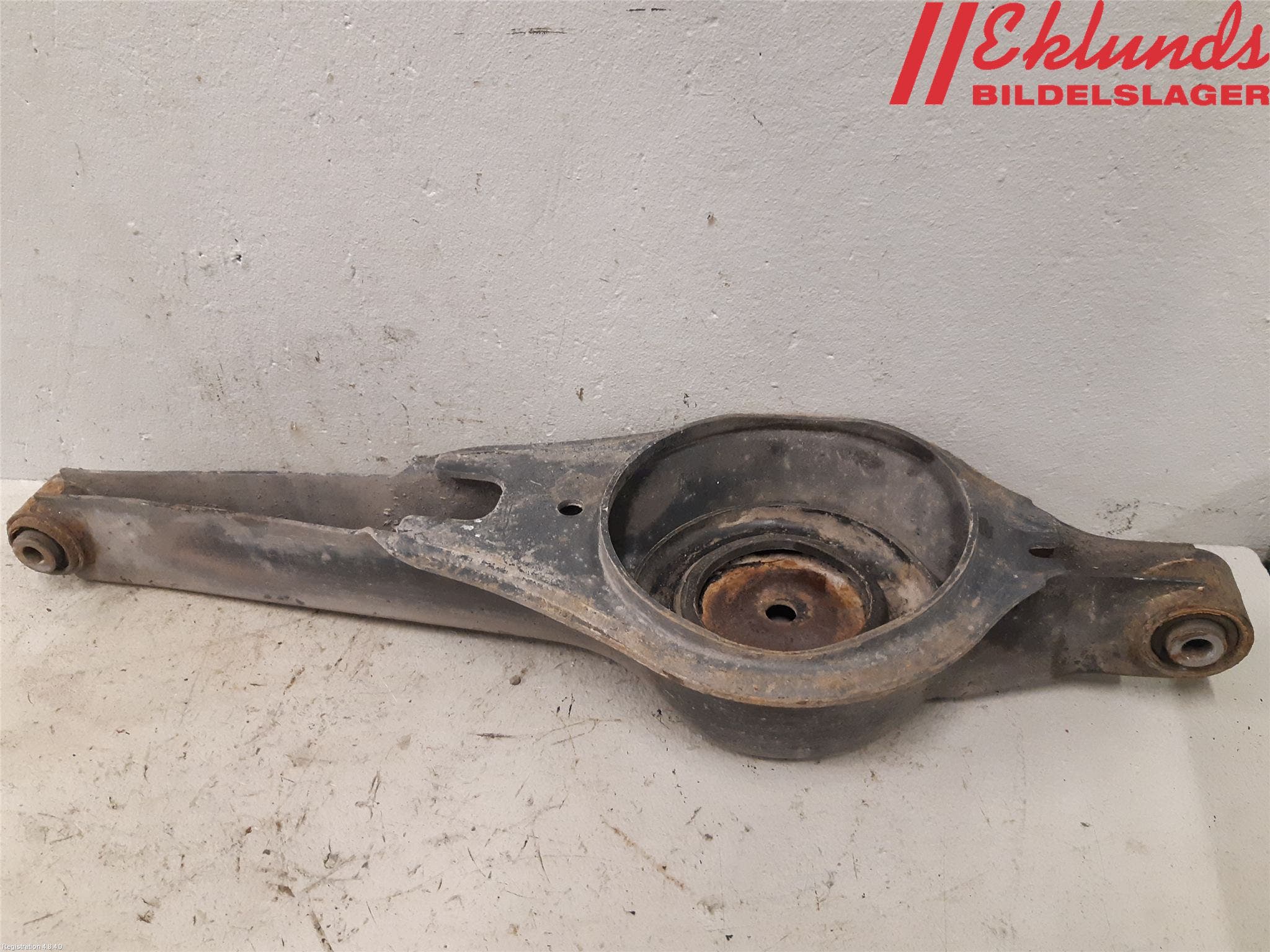 Volvo V70 14-16 Bärarm Bak Vä-Hö