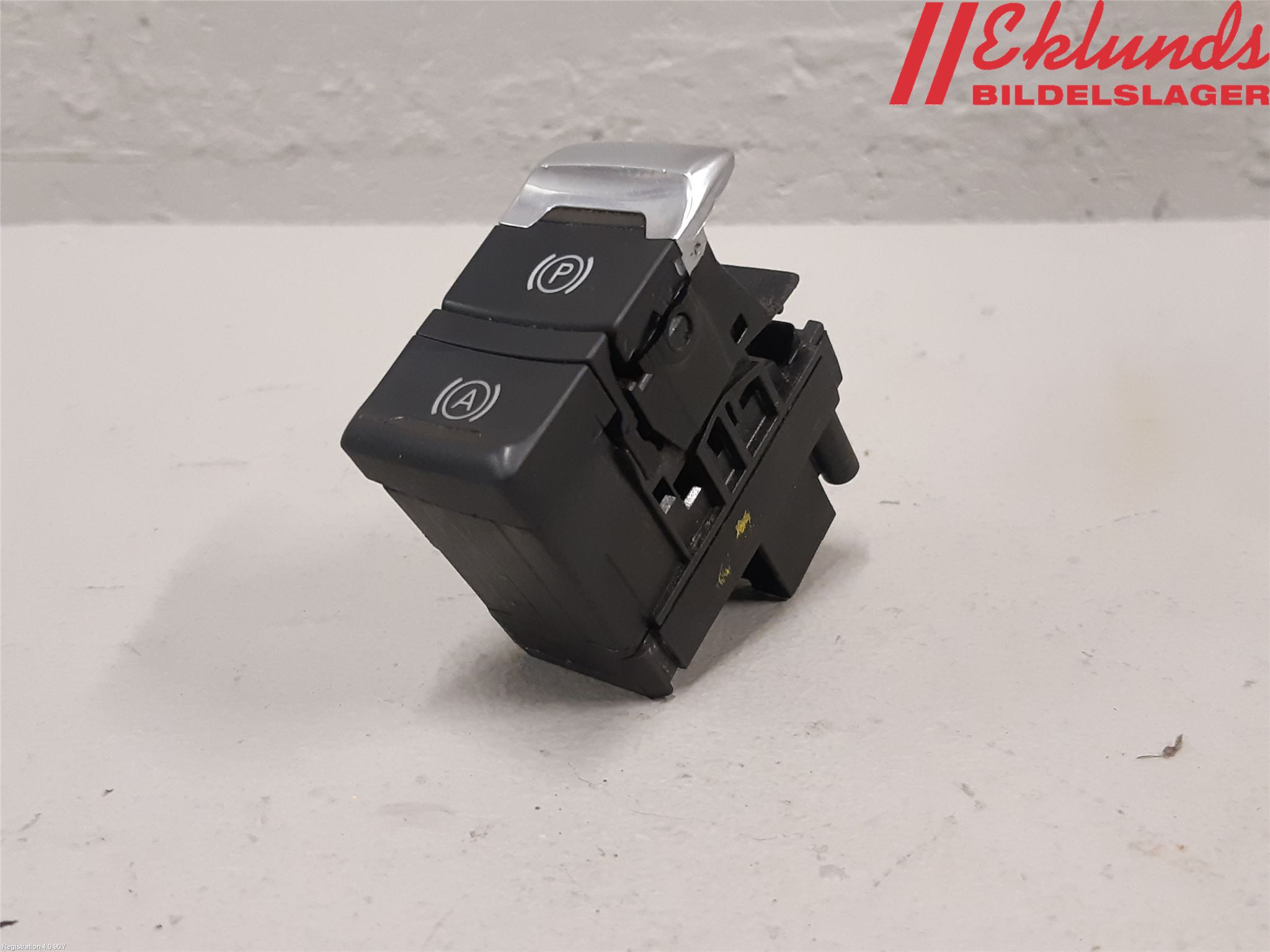 Audi A4/S4 08-11 Strömställare Parkeringsbroms