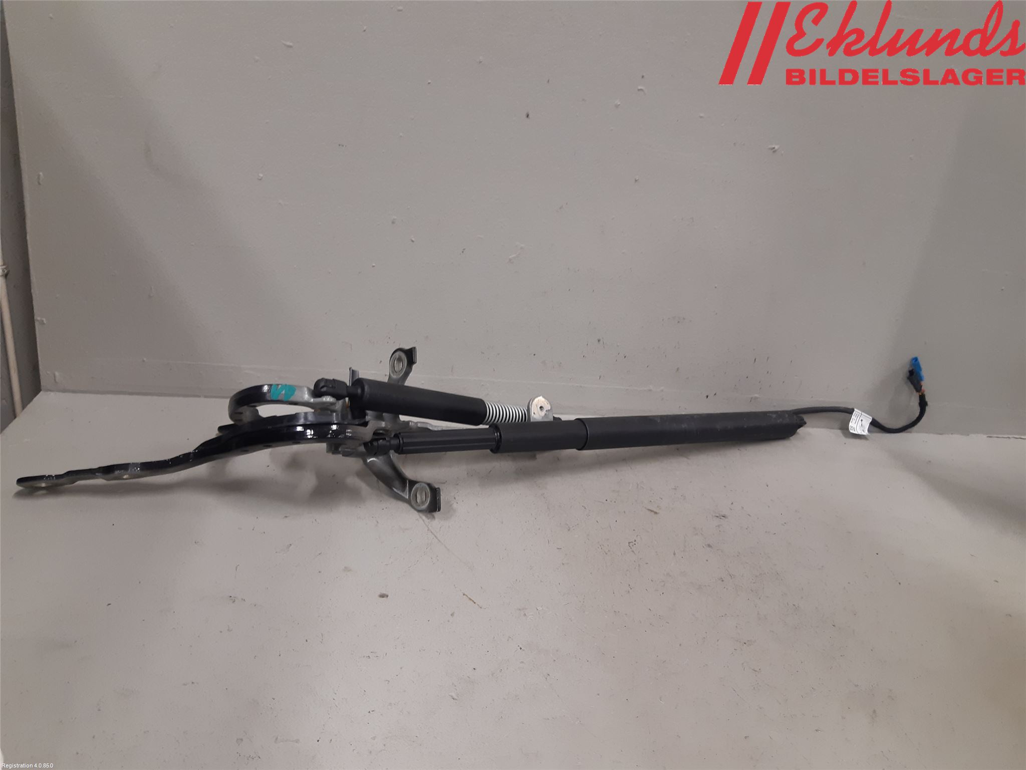 BMW 5 G30/G31/F90 17-23 Bakluckeöppnare Automatisk