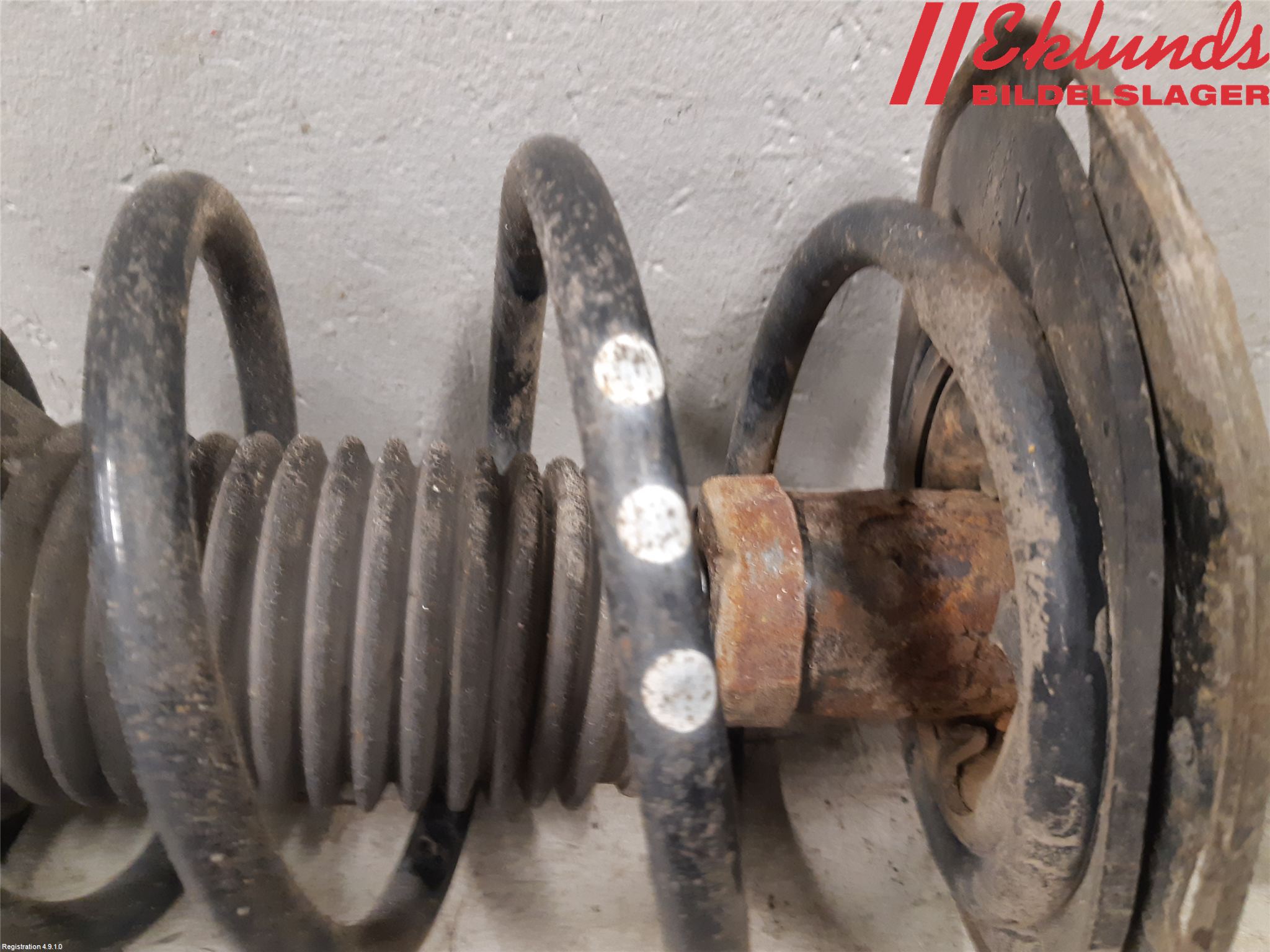 Toyota VERSO 09-18 Stötdämpare Fram