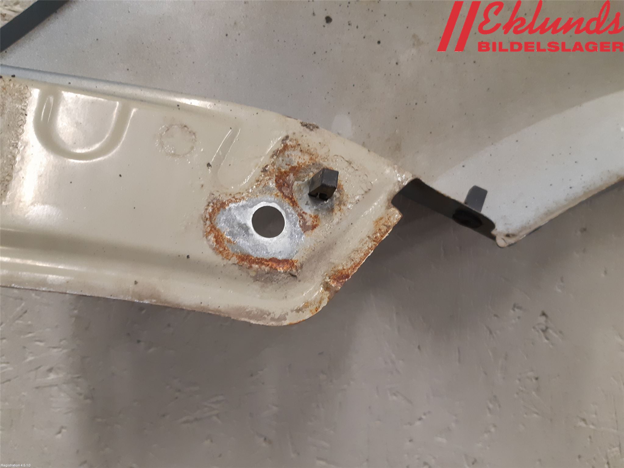 Volkswagen VW PASSAT 11-14 Skärm Fram Höger