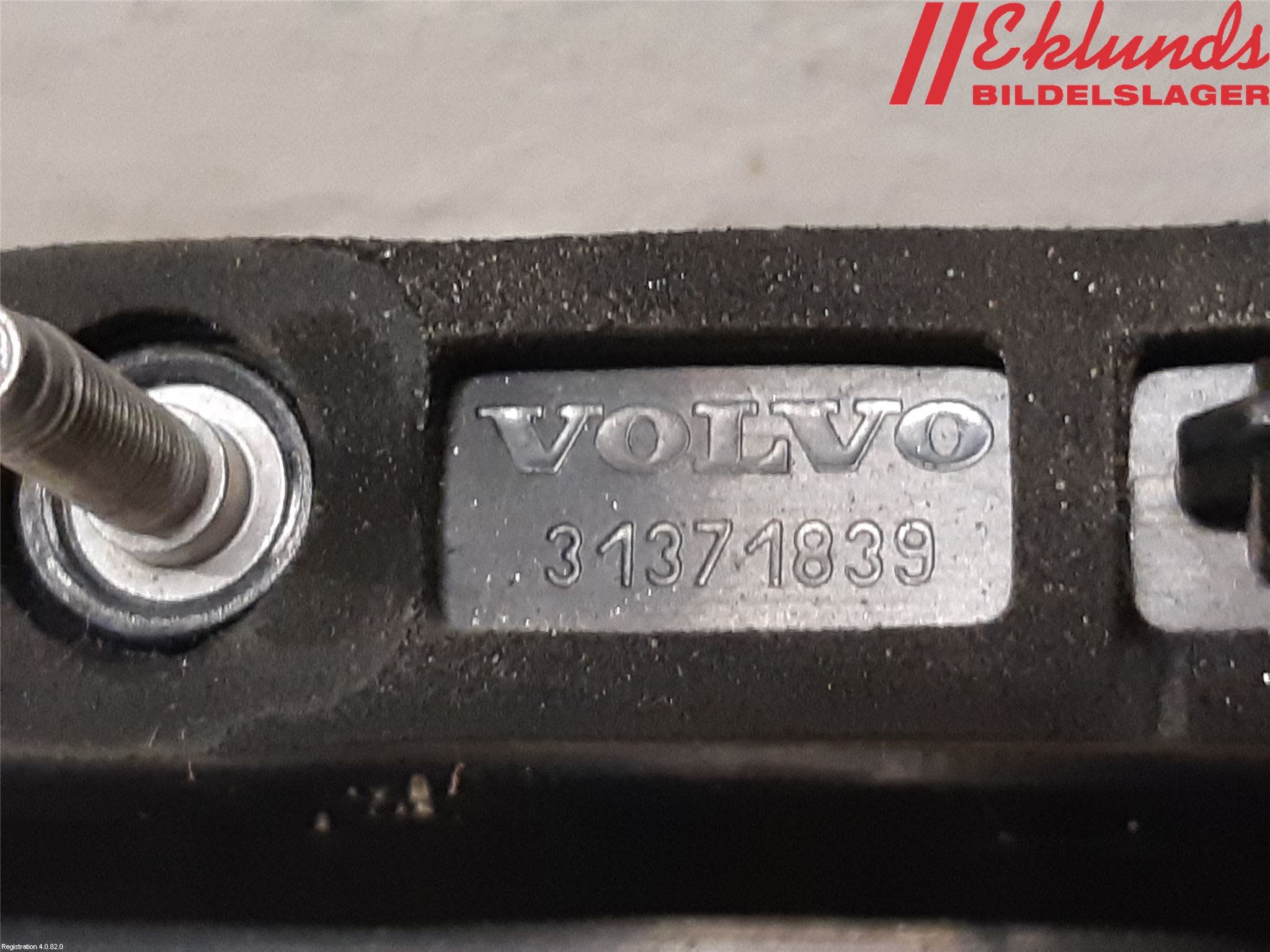 Volvo V90 17->> Bromsljus Bakruta