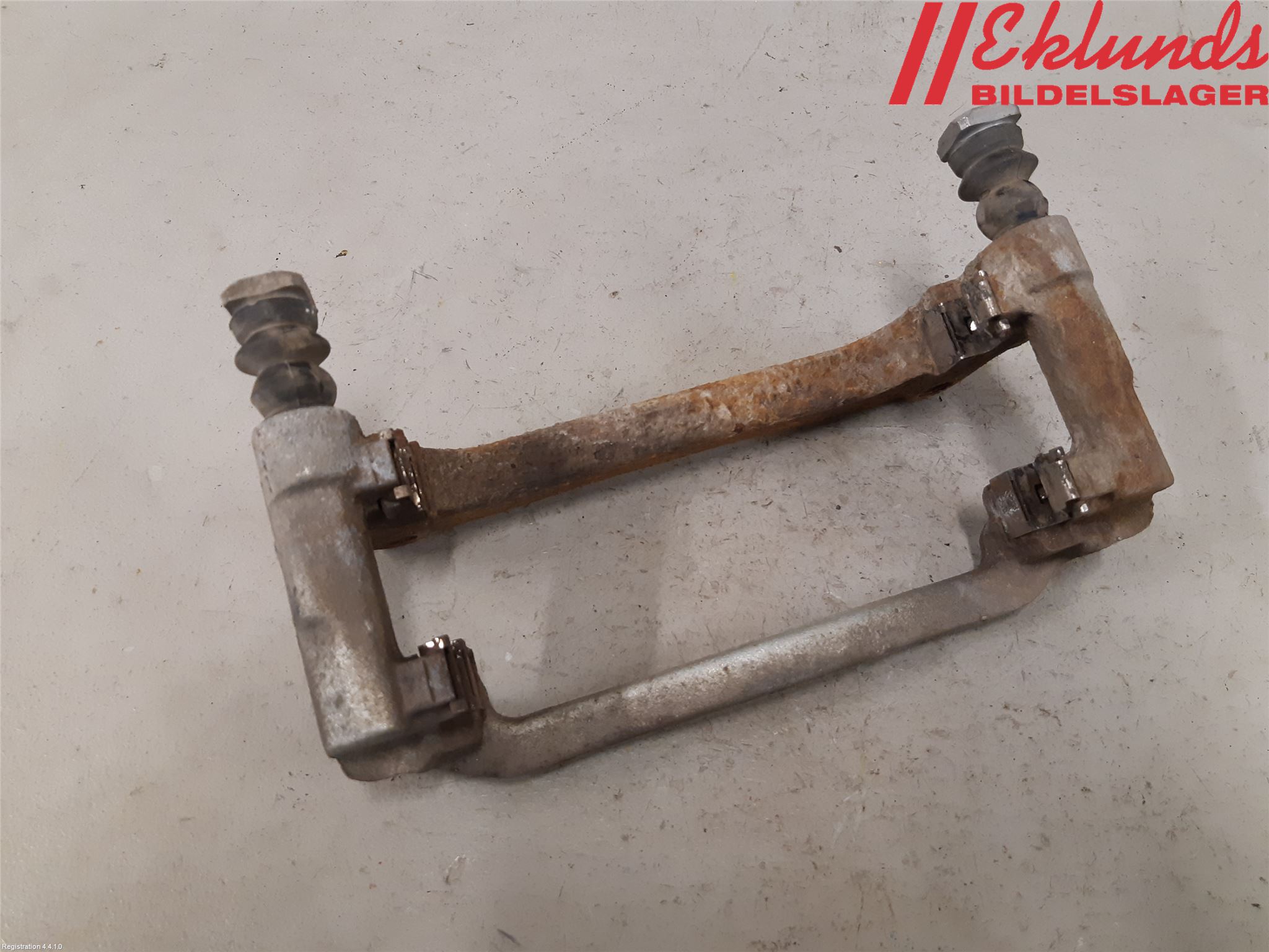 Ford RANGER 22- Bromsokshållare