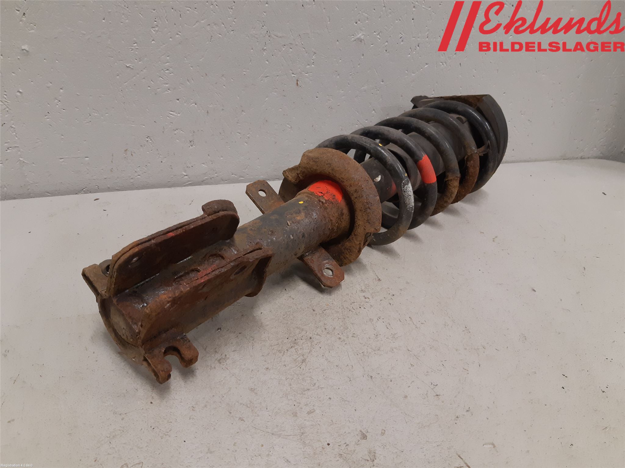 Opel VIVARO 01-14 Fjäderben Fram Vänster