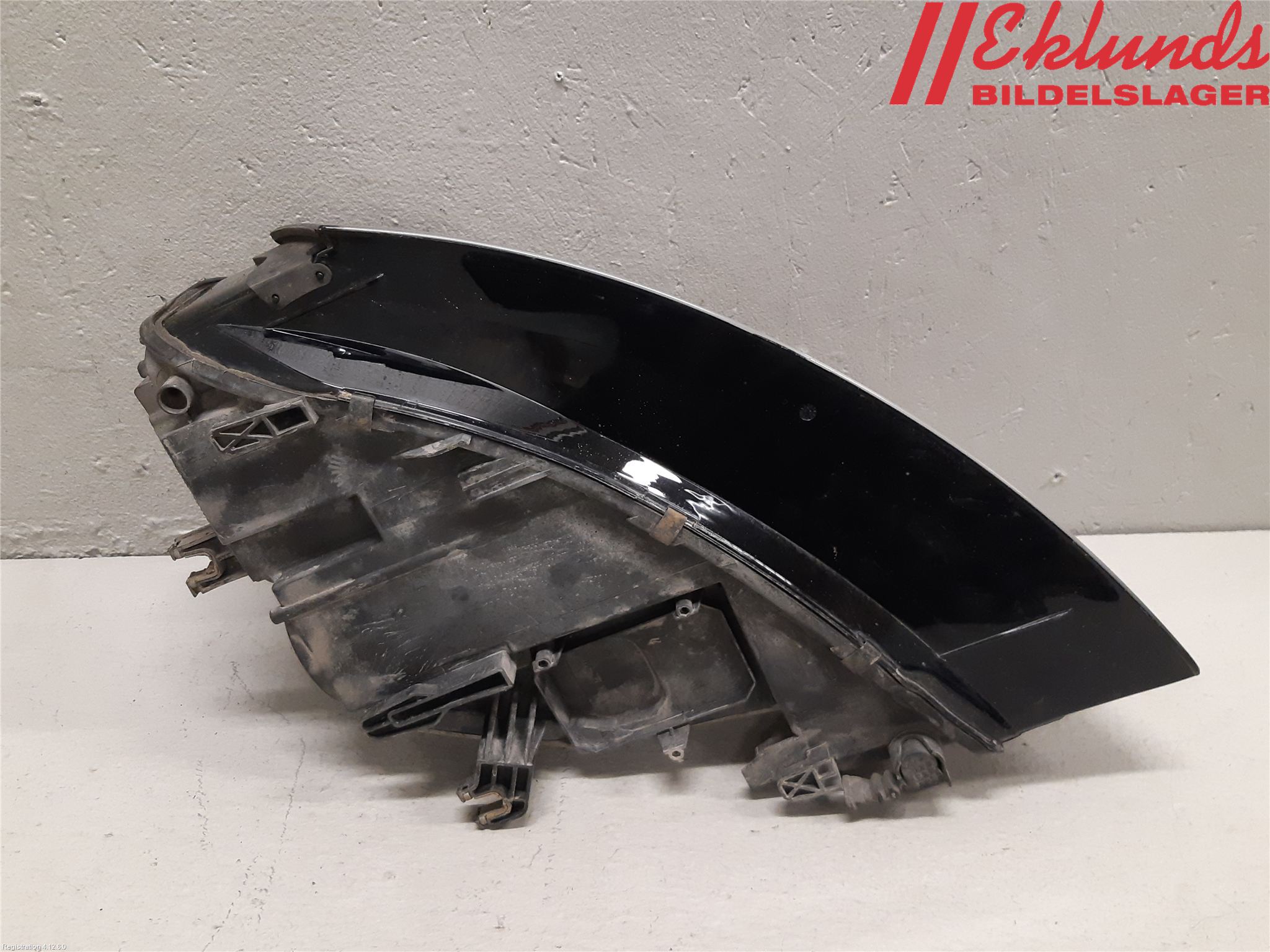 Audi A4 ALLROAD 09-16 Strålkastare Höger