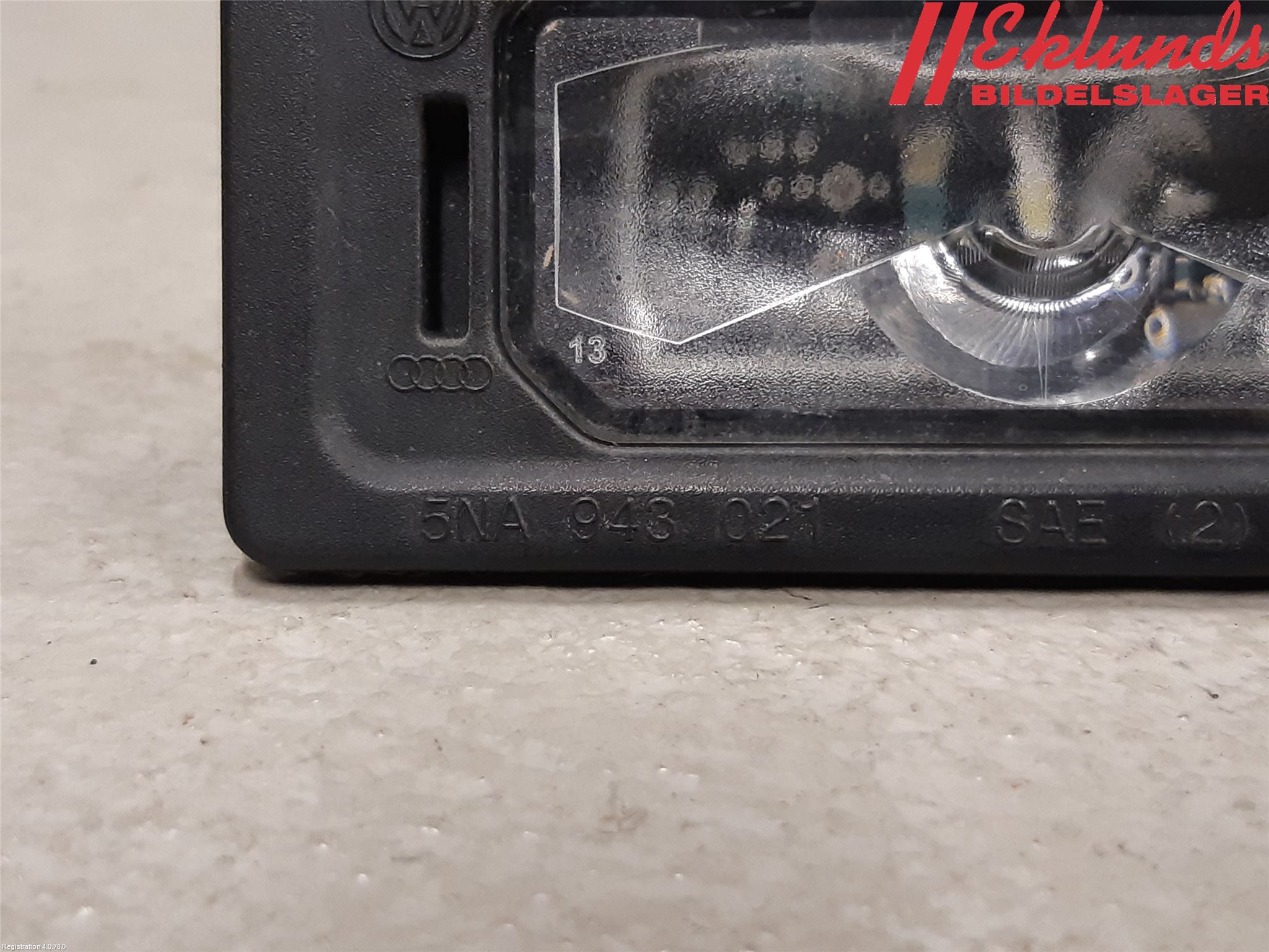 Volkswagen VW TOURAN 16- Skylt Belysning