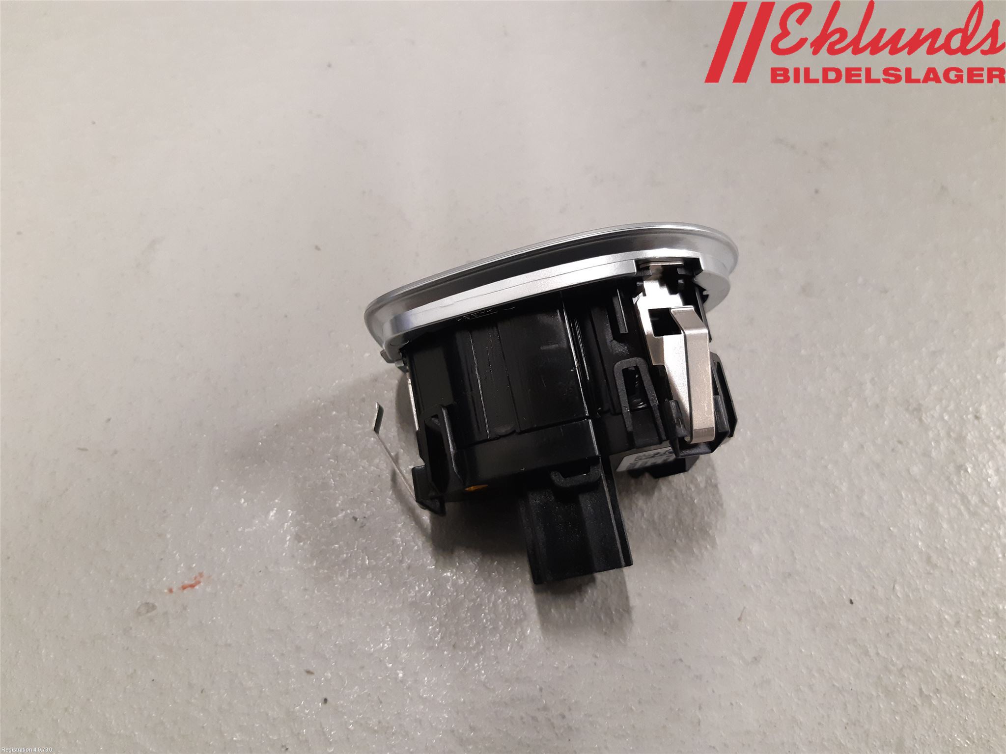 BMW 3 F30/F31/F80 12-19 Startknapp Personbil