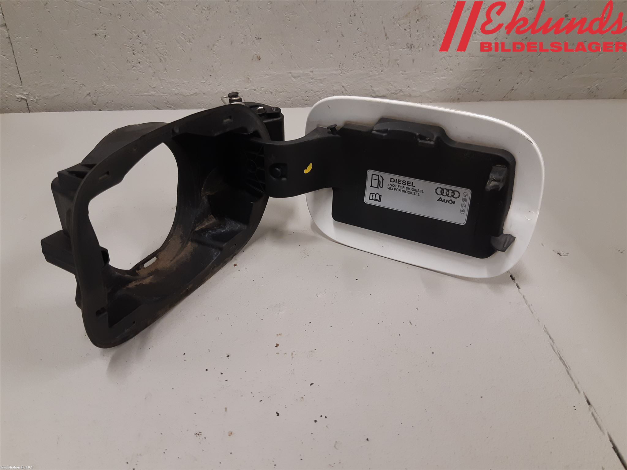 Audi A6/S6     05-11 Tanklucka