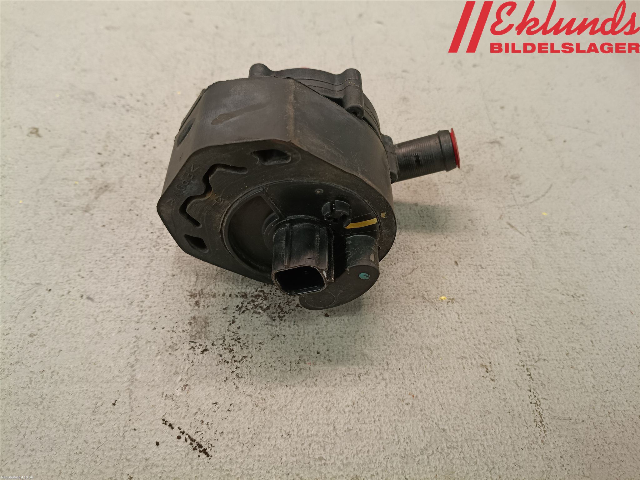 Tesla MODEL X 16- Vattenpump