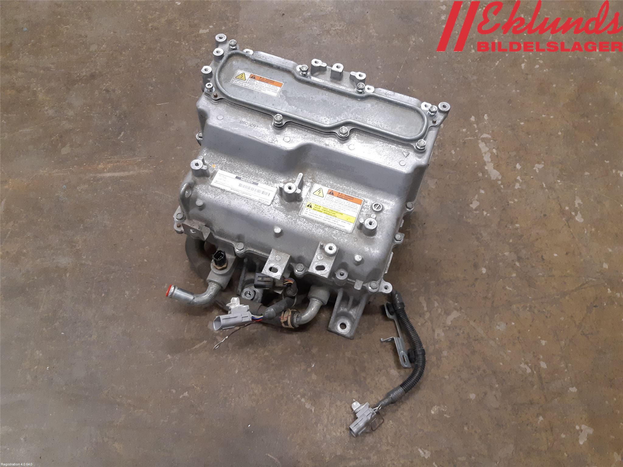 Mitsubishi OUTLANDER 13-21 Hybridconverter