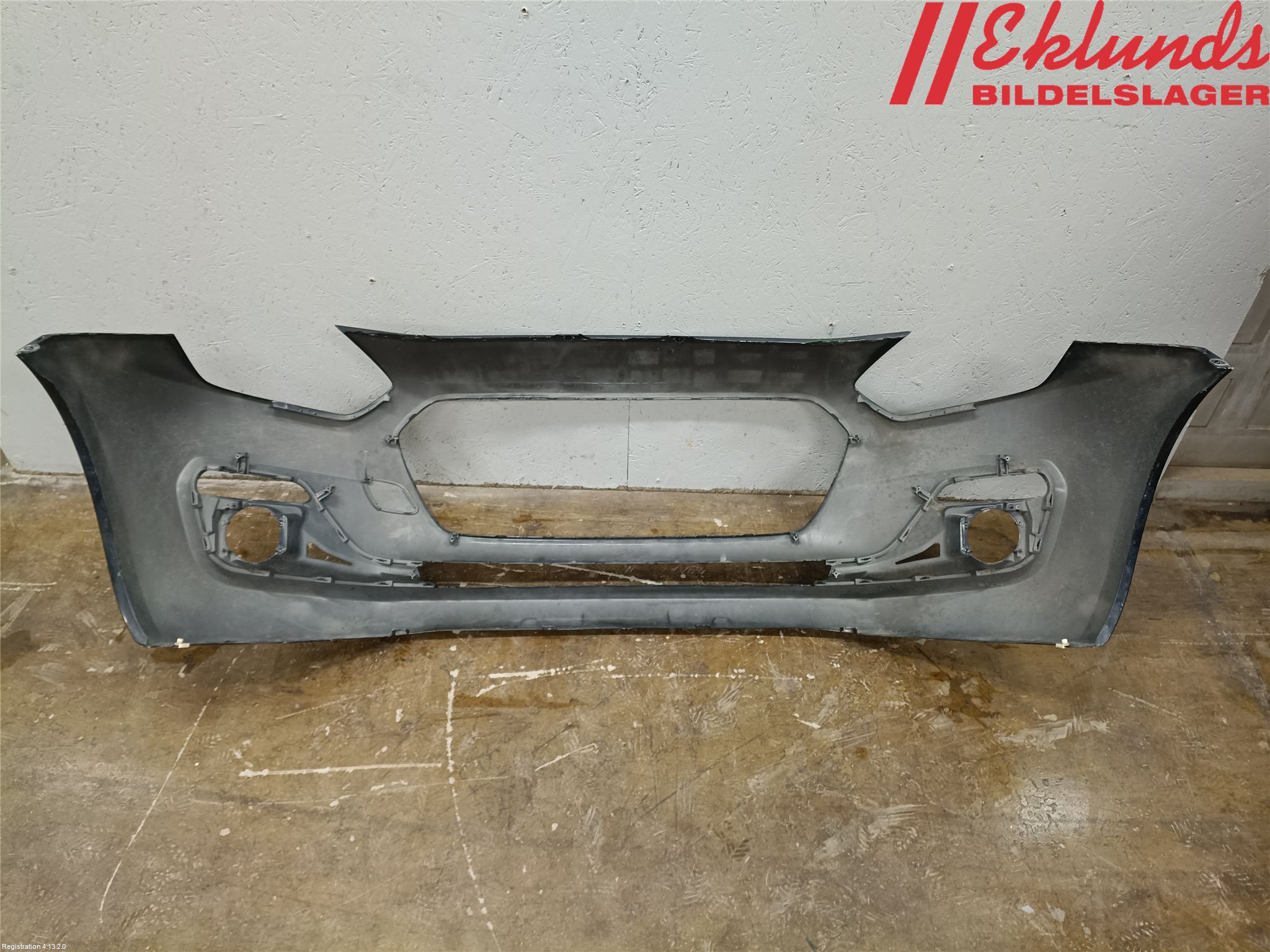 Suzuki SWIFT 17-24 Stötfångarbeklädnad Fram