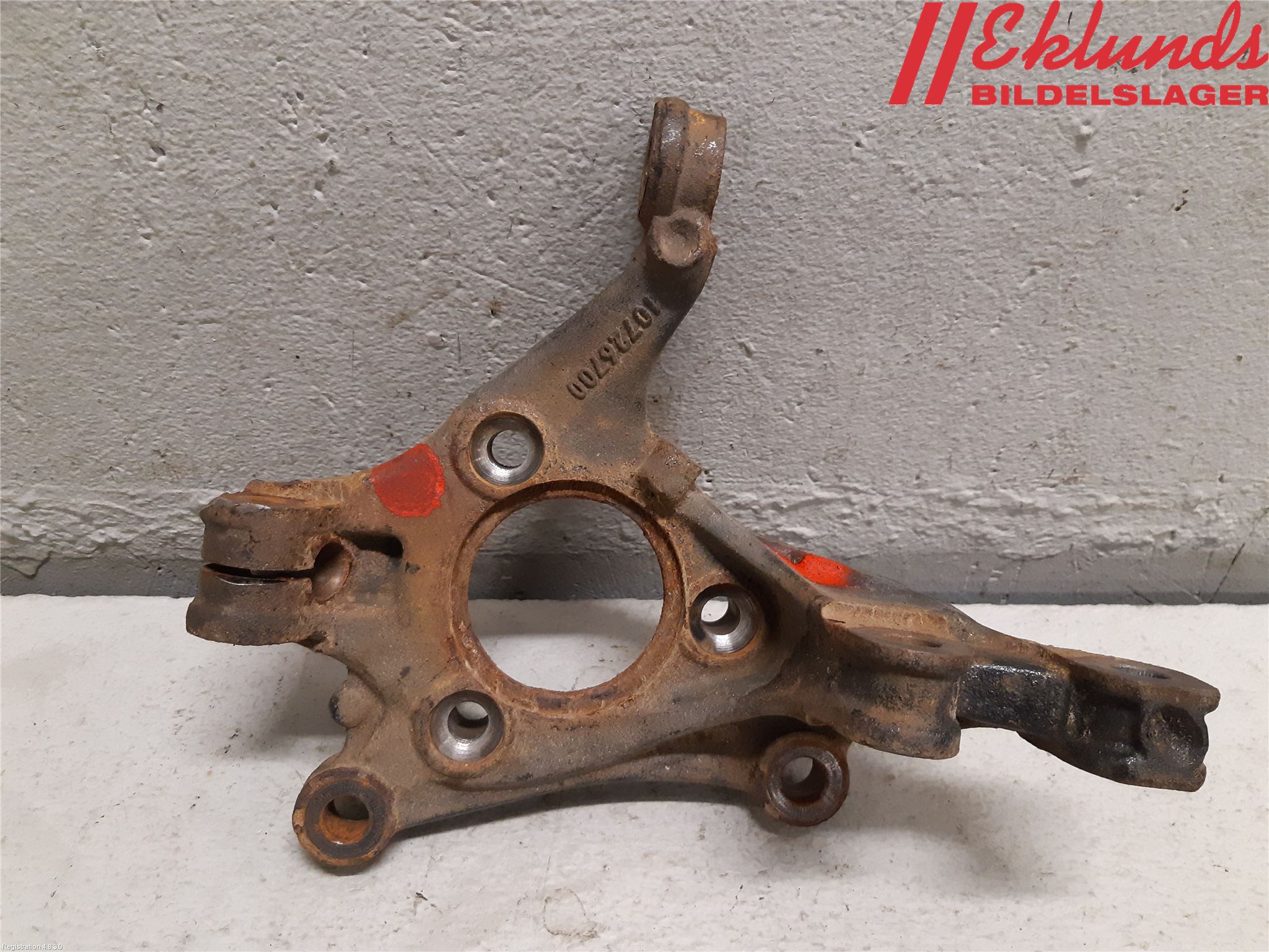 MG ZS EV 20- Styrspindel Lagerhus Vä