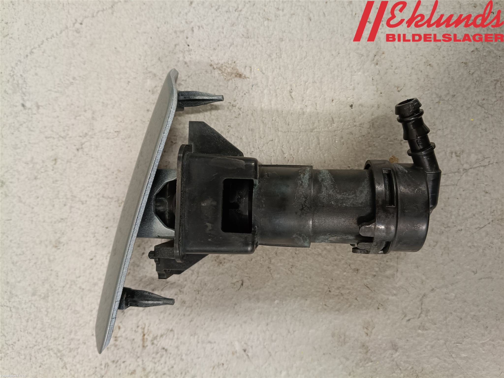 Audi A6/S6     05-11 Spolarmunstycke Strålkastare