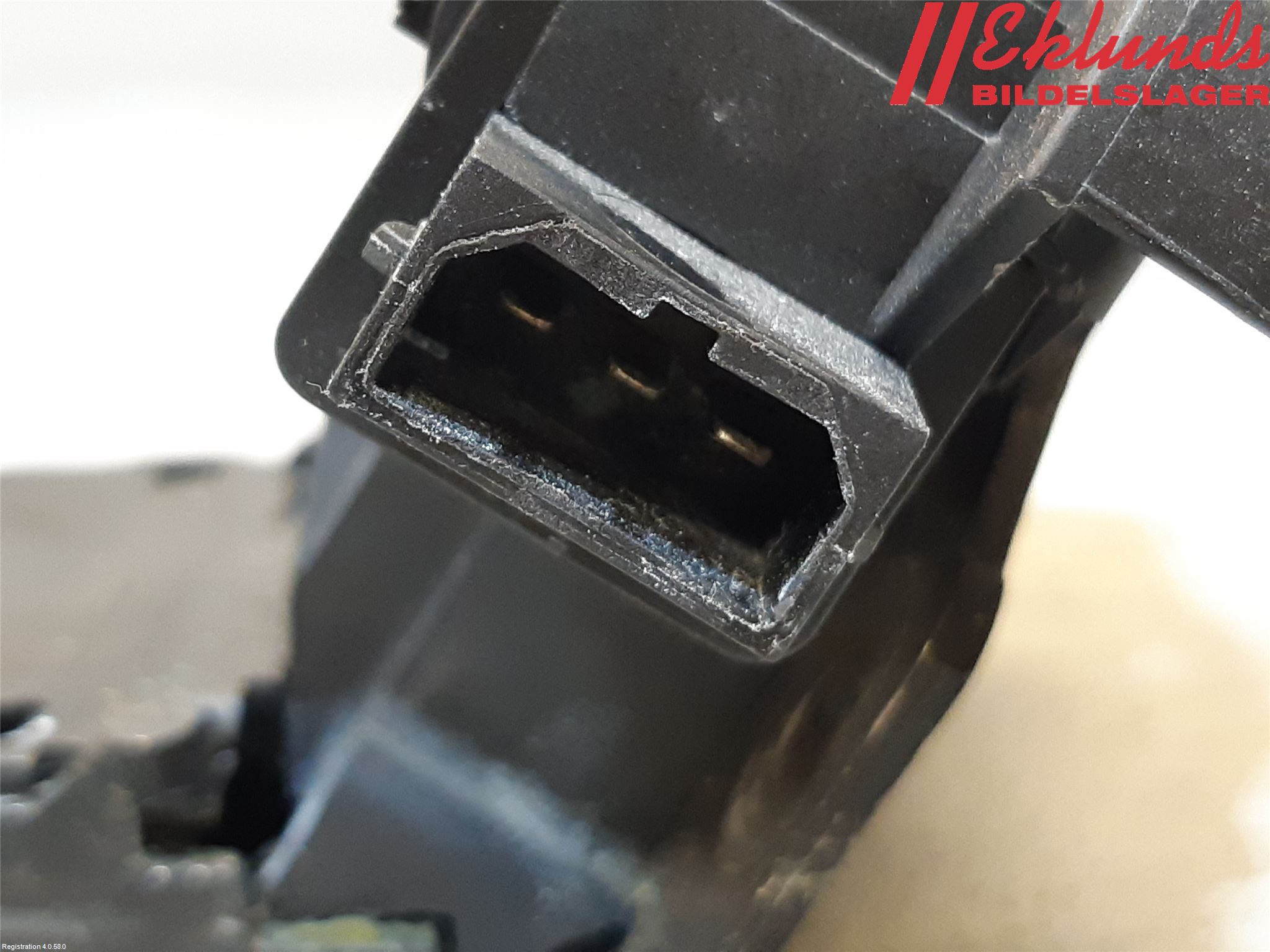 Audi A4/S4 05-07 Låskista Baklucka