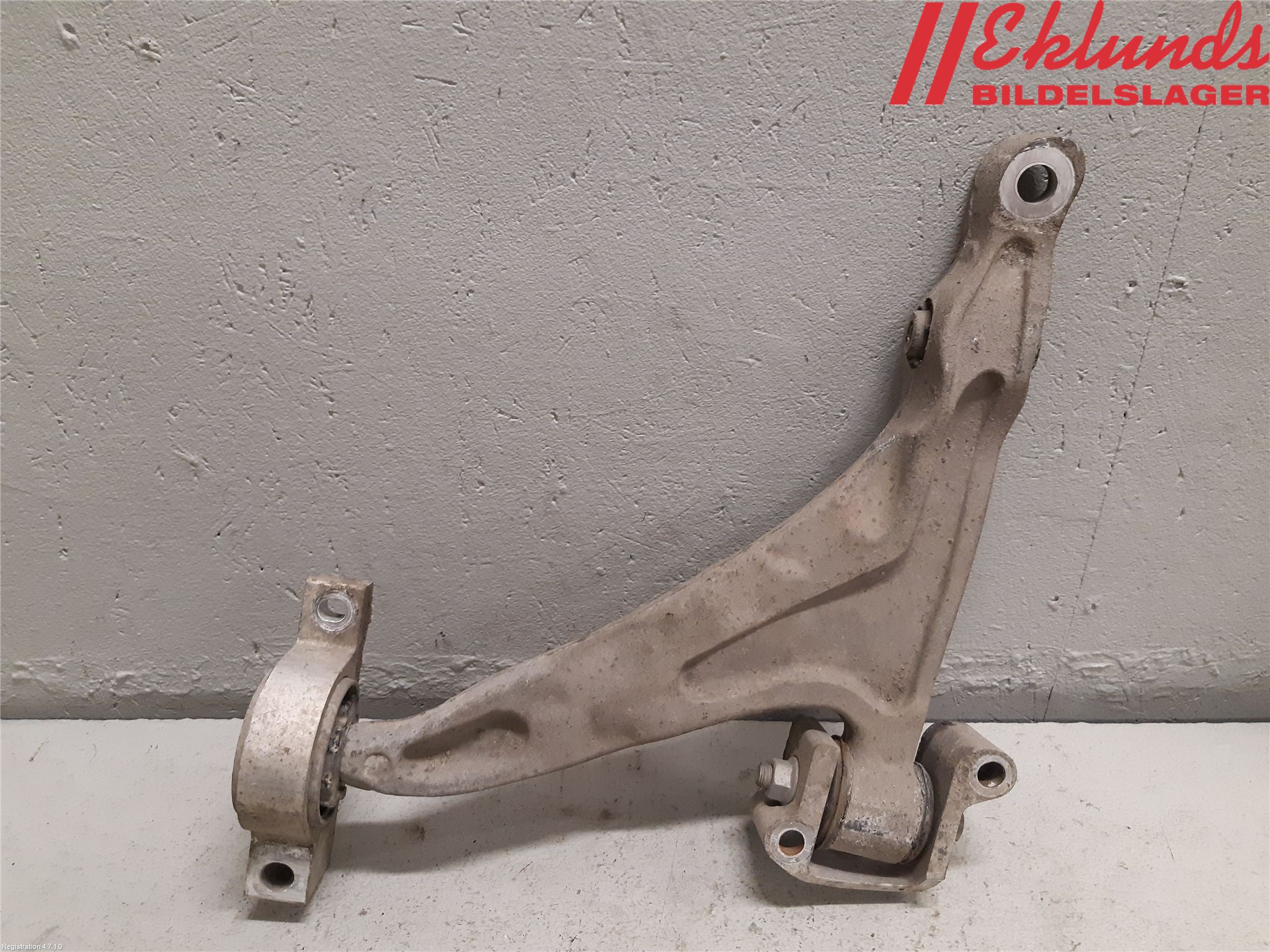 Volvo S90 17->> Bärarm Fram Undre Vä