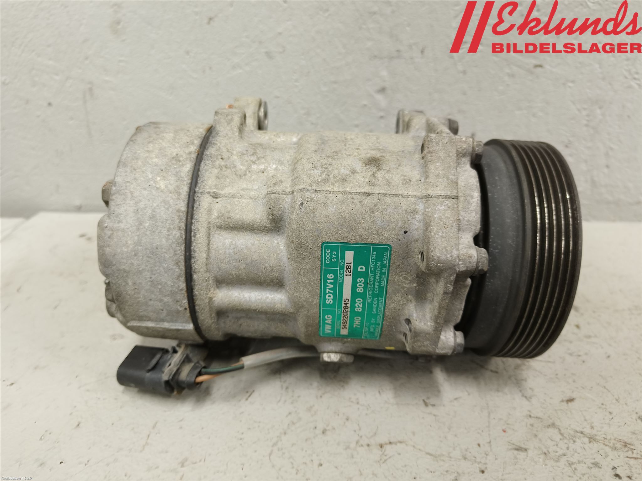 Volkswagen VW CADDY      04-10 Ac Kompressor