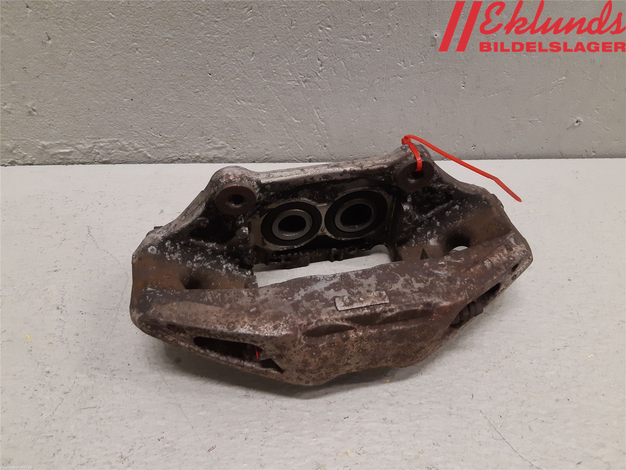 BMW 7 G11/G12 15-22 Bromsok Fram Vänster
