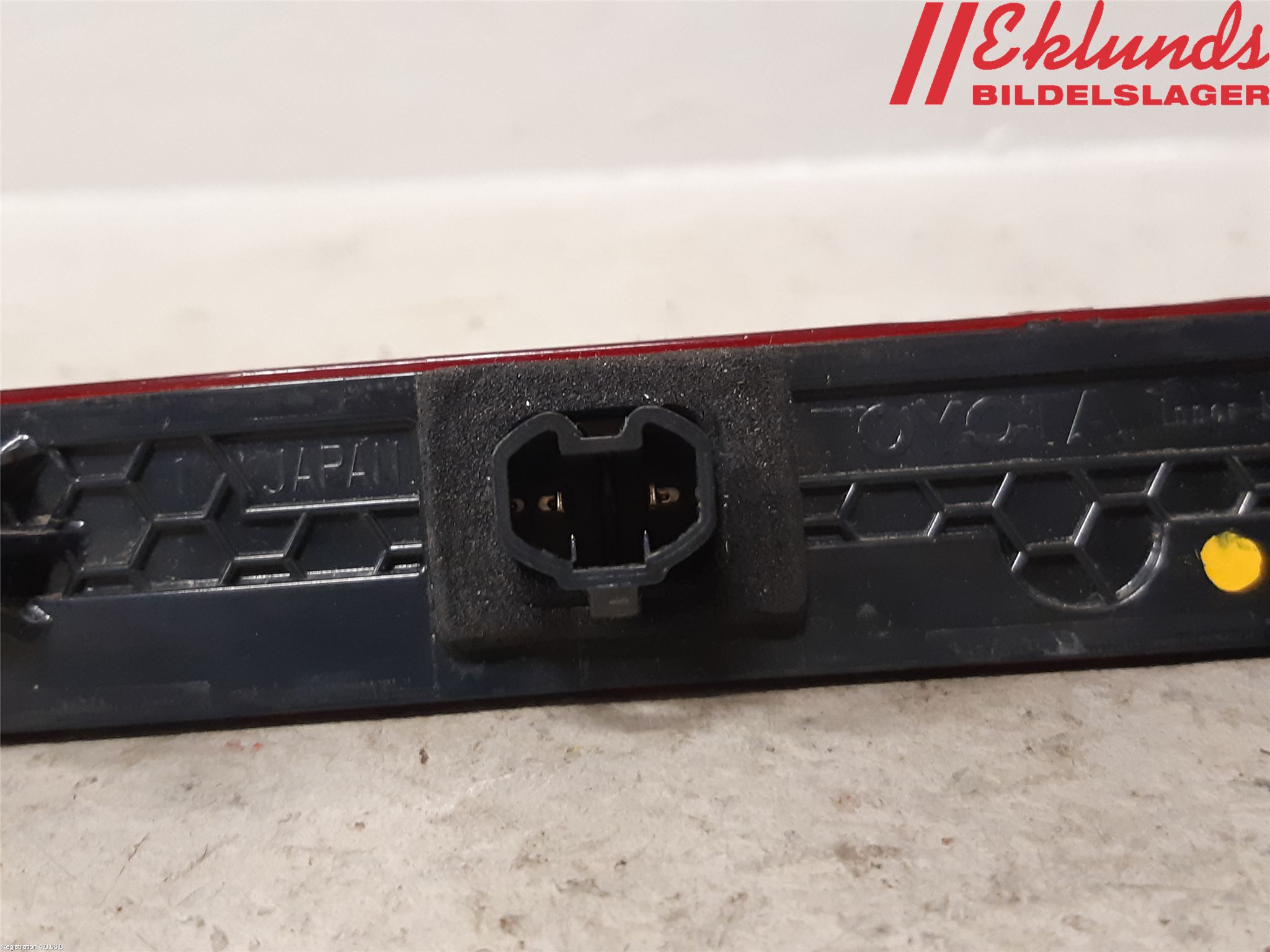 Toyota COROLLA 19- Bromsljus Bakruta