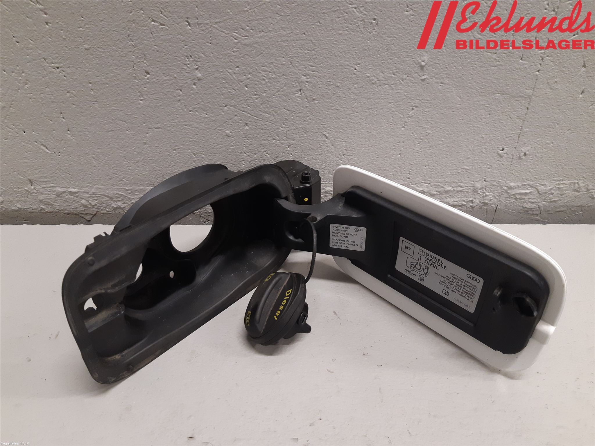 Audi A4/S4 B9 16-19 Tanklucka