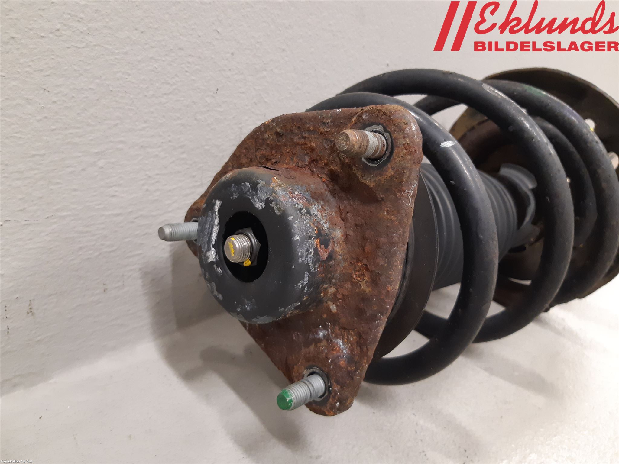 Kia OPTIMA 00-15 Fjäderben Fram Höger