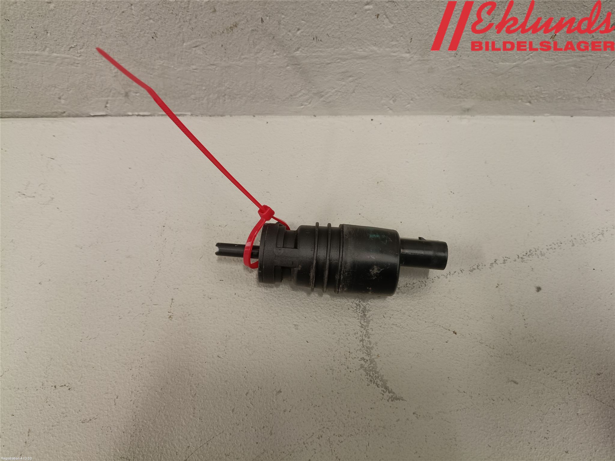 Mercedes-Benz MB C-KLASS (W204) 07-15 Spolarpump Vindruta