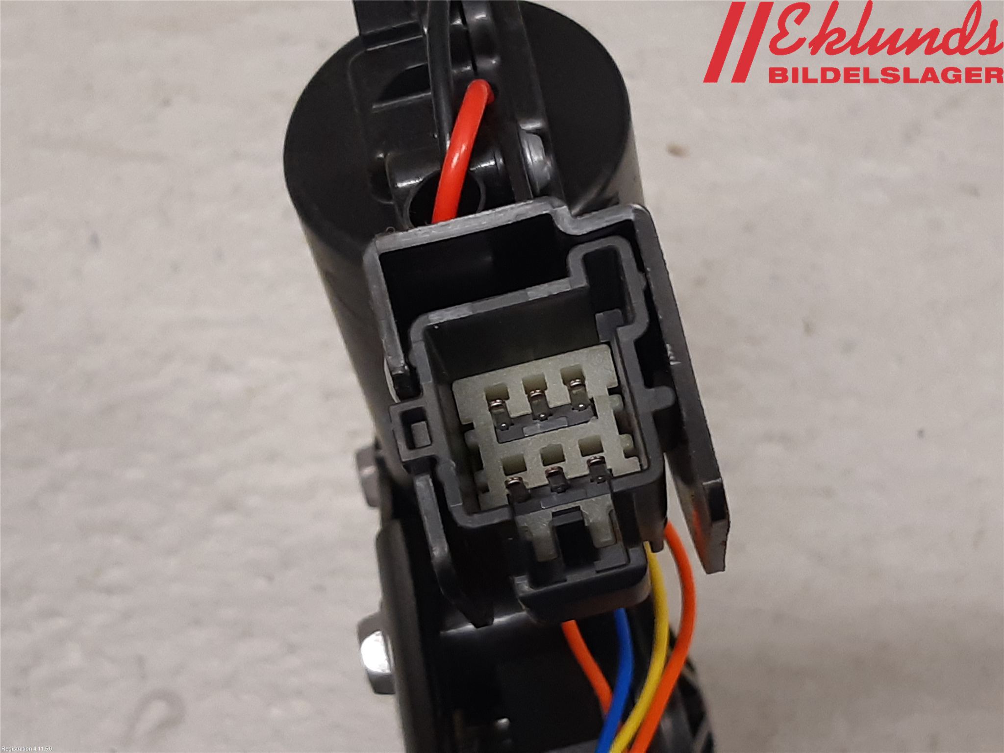 Tesla MODEL Y 21- Låskista Baklucka