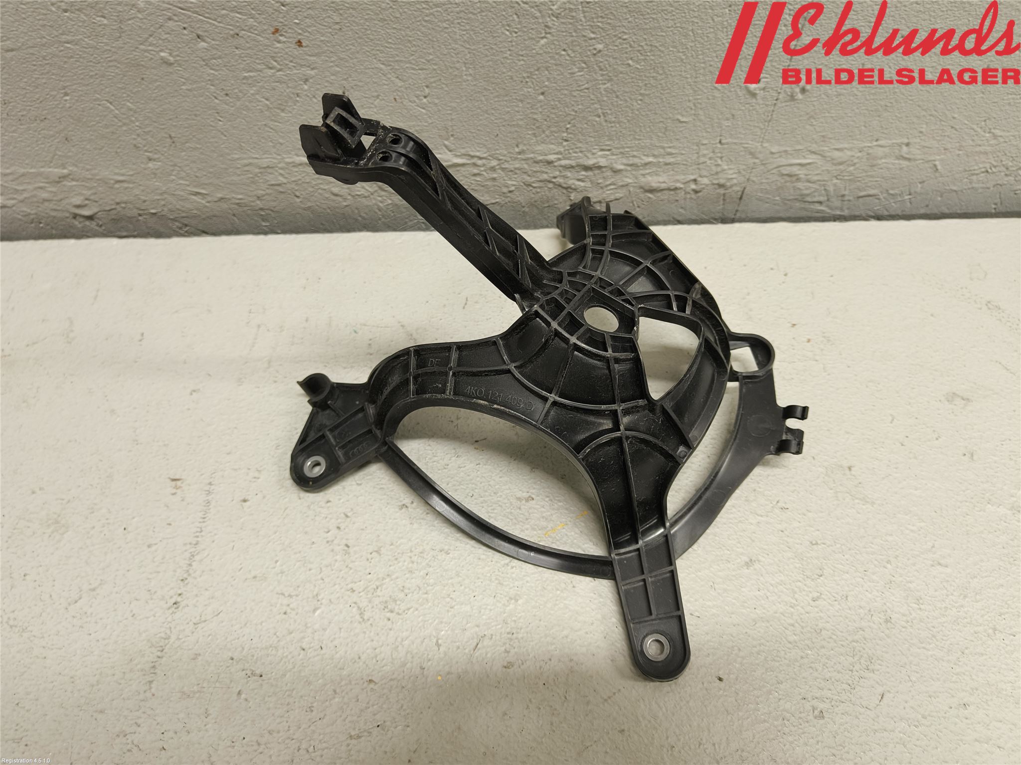 Audi A6 F2/C8 19- Expansionstank