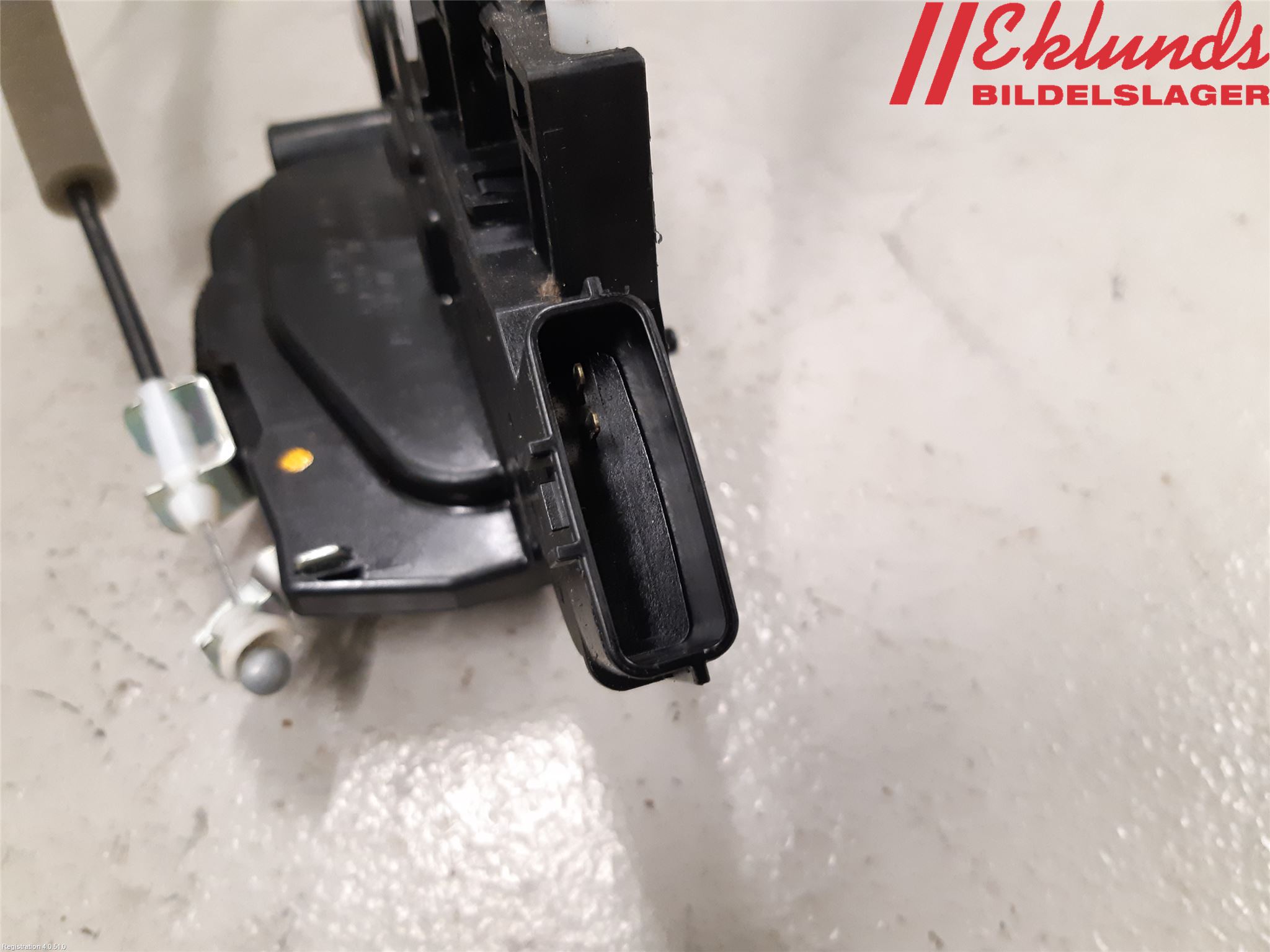 Nissan JUKE 10-14 Låskista-Dörrlås