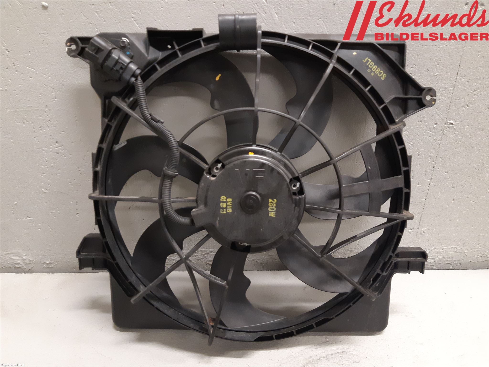 Hyundai i40 08-15 Kylfläkt El