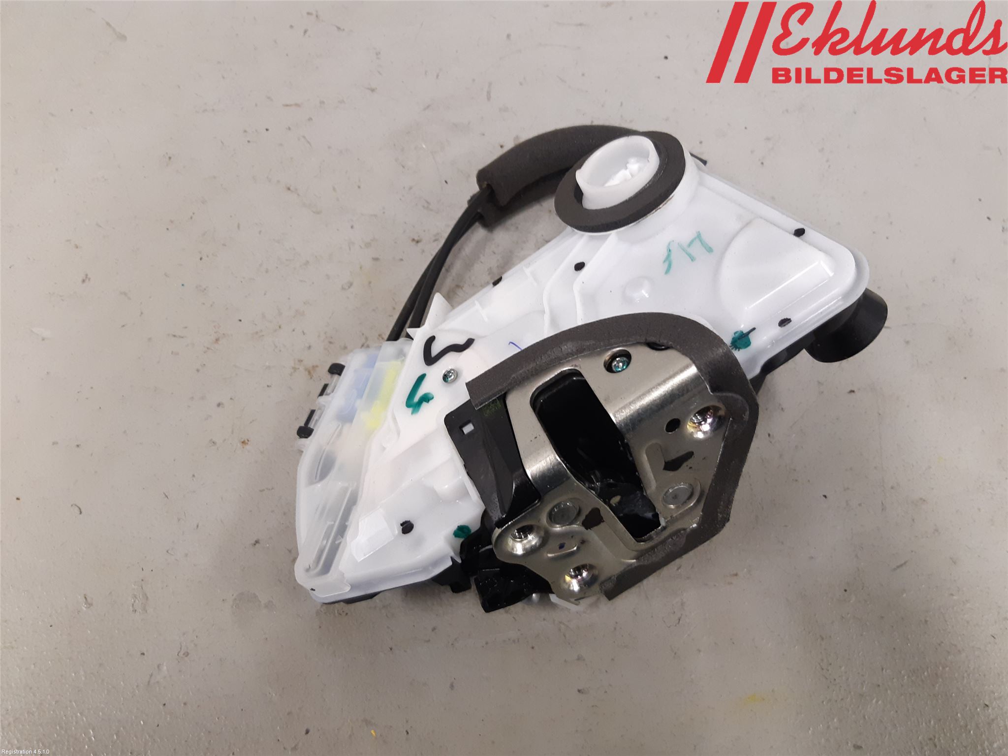 Toyota COROLLA 19- Låskista-Dörrlås