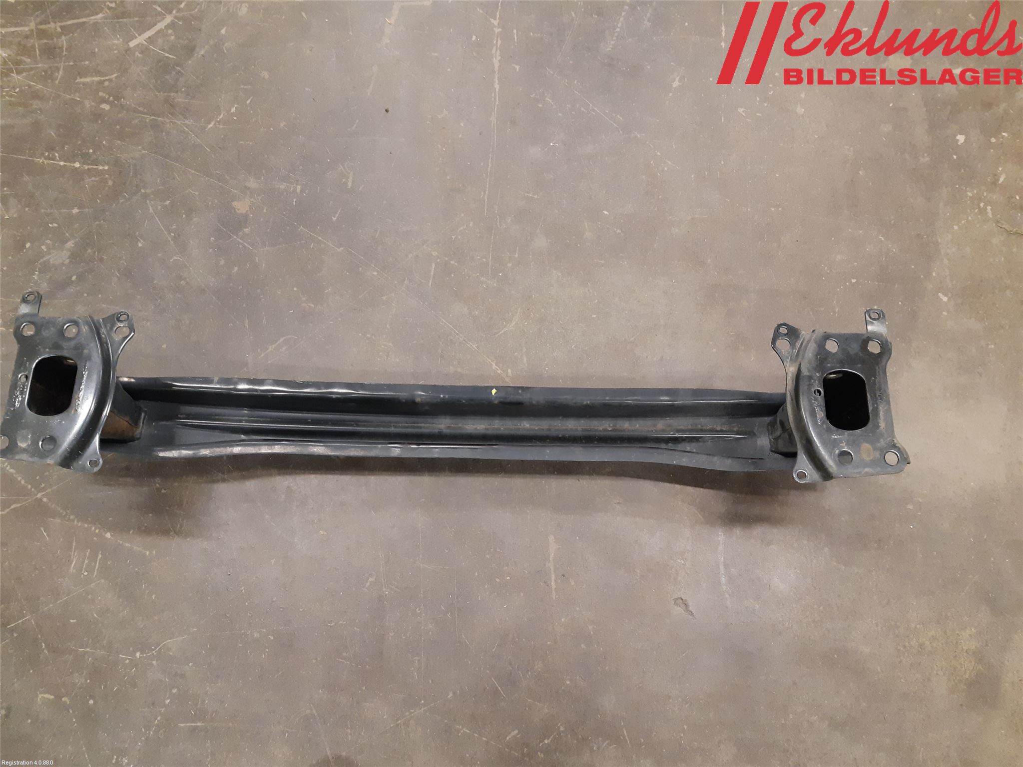 Volkswagen VW CADDY      04-10 Stötfångarbalk Fram