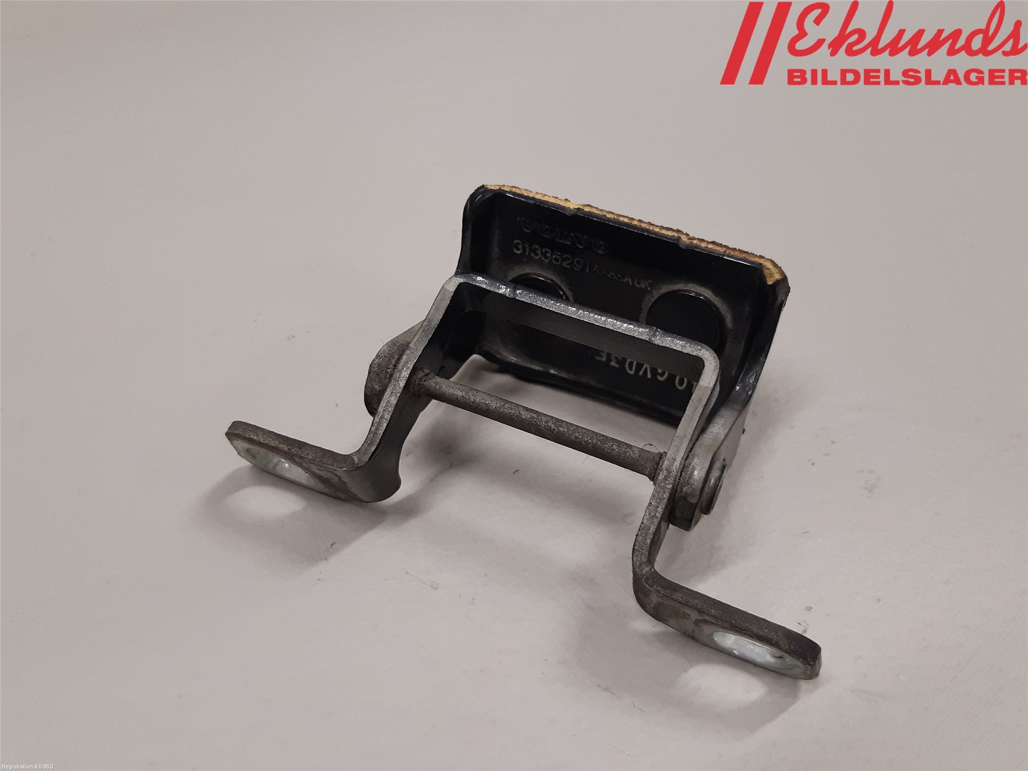 Volvo V60 11-13 Bakluckegångjärn Hö