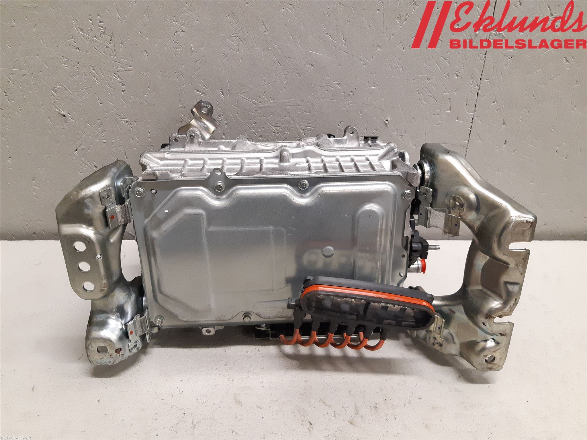 Toyota COROLLA 19- Inverter Hybrid