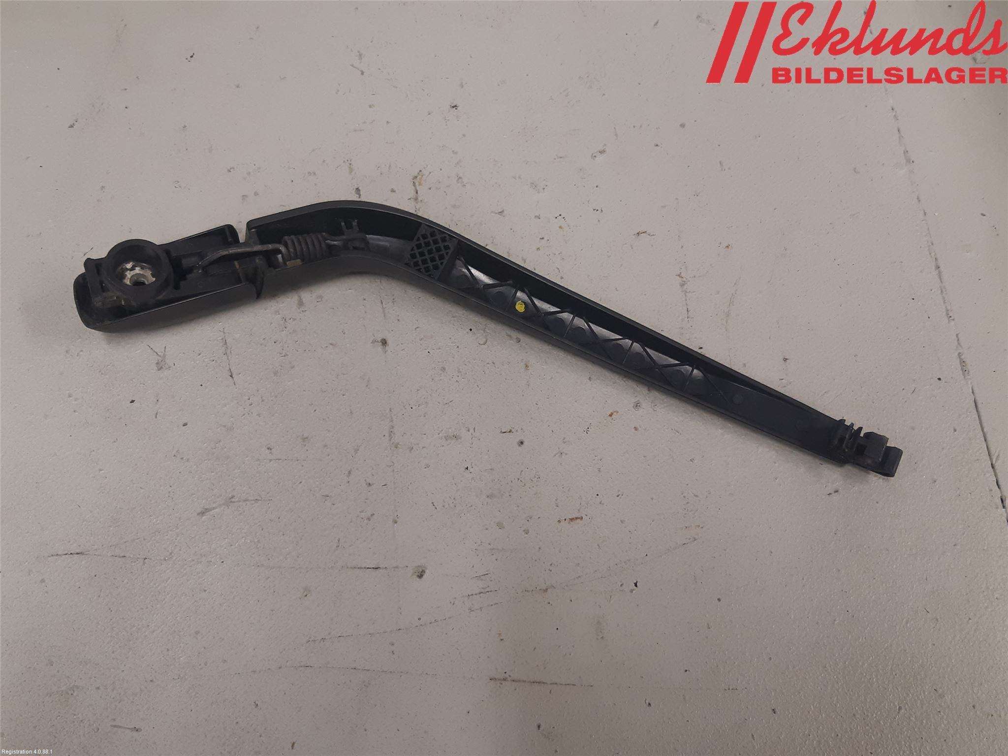 Toyota AURIS 10-12 Torkararm-Bakruta