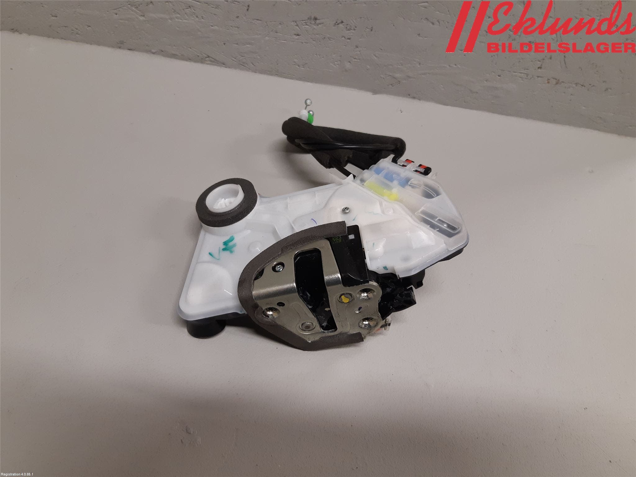 Toyota C-HR 16-23 Låskista-Dörrlås