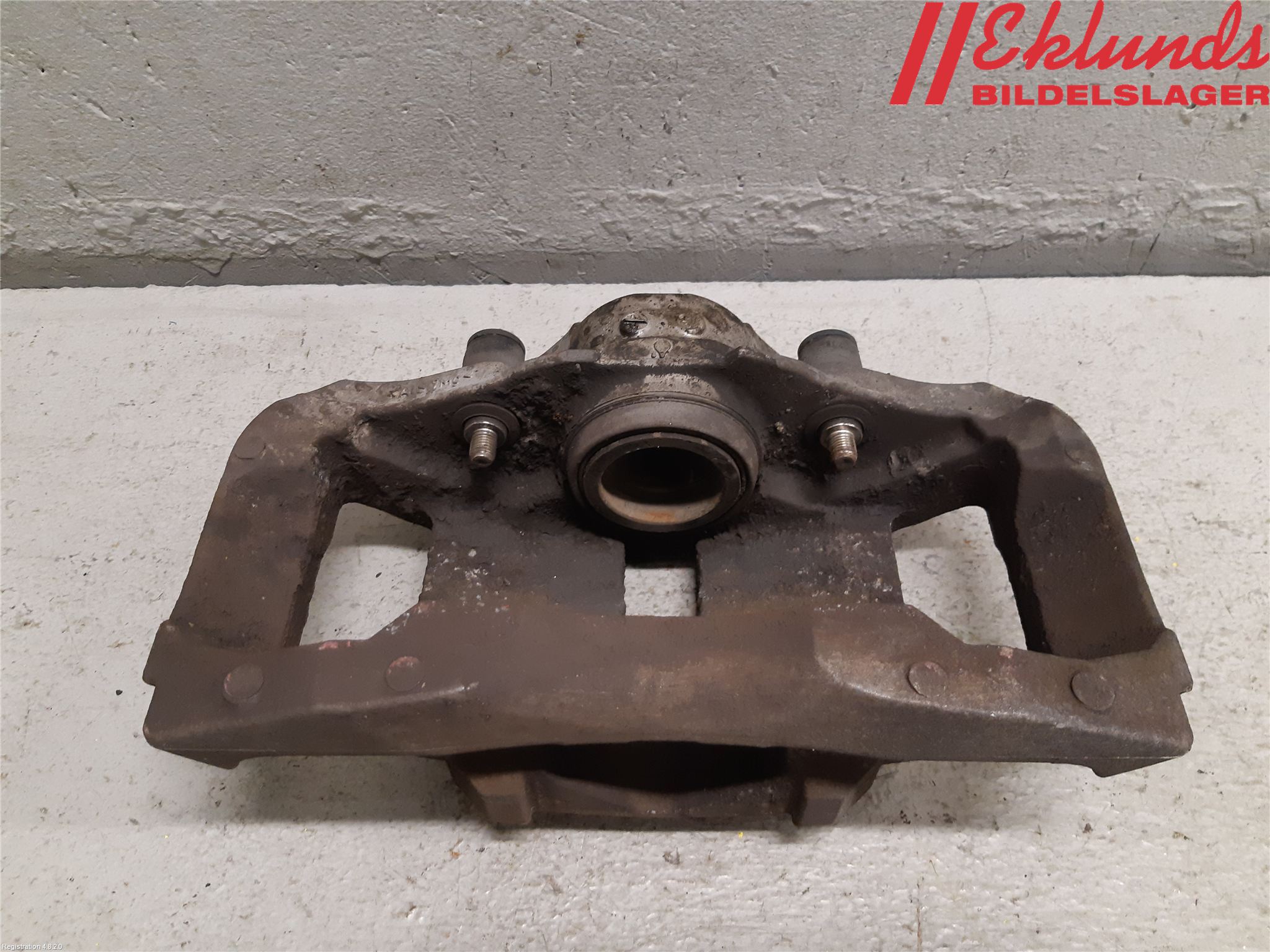 BMW 5 F10/F11/F18 09-17 Bromsok Fram Vänster