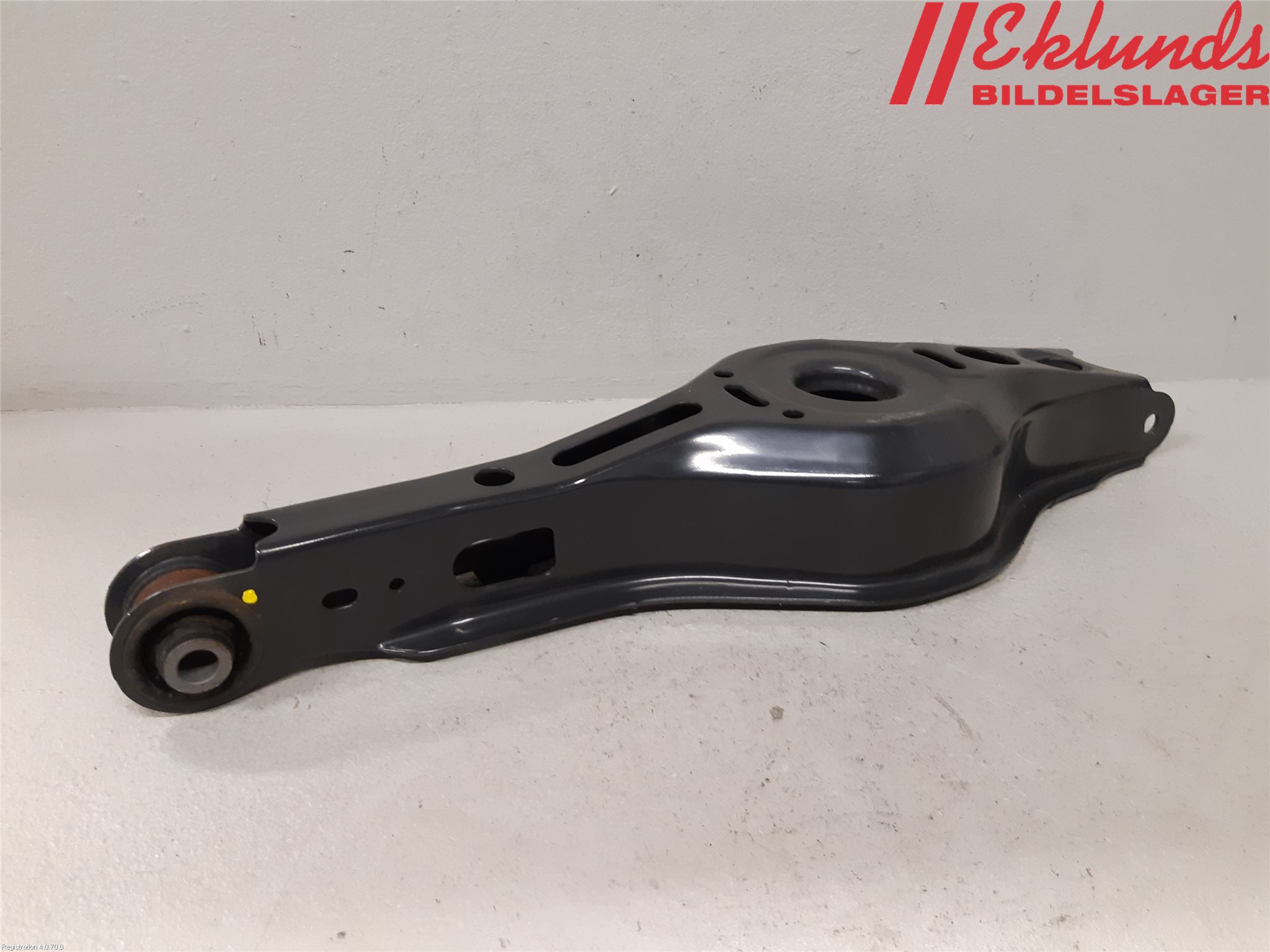 Toyota COROLLA 19- Bärarm Bak Vänster