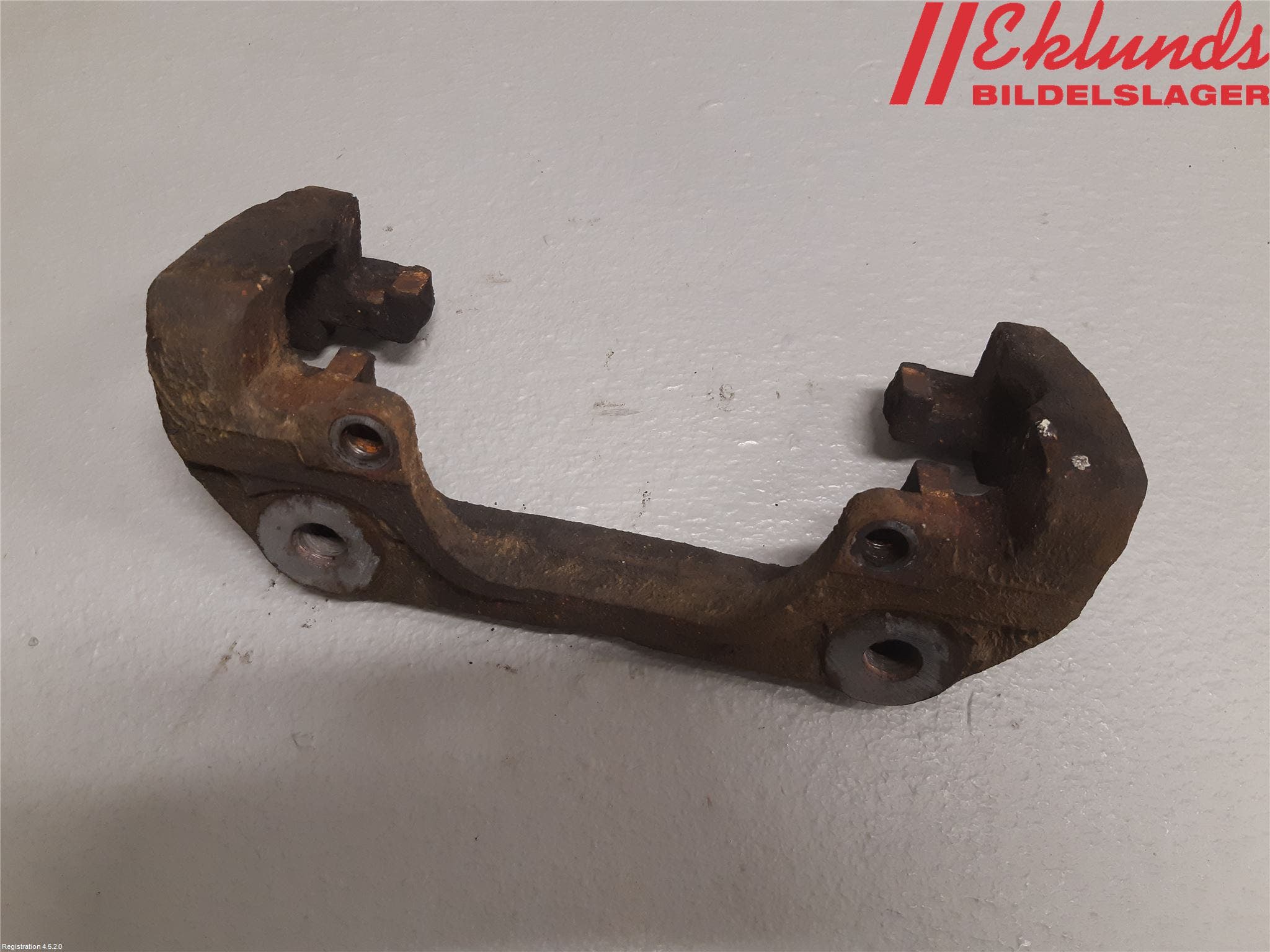 Toyota PROACE II 16- Bromsokshållare