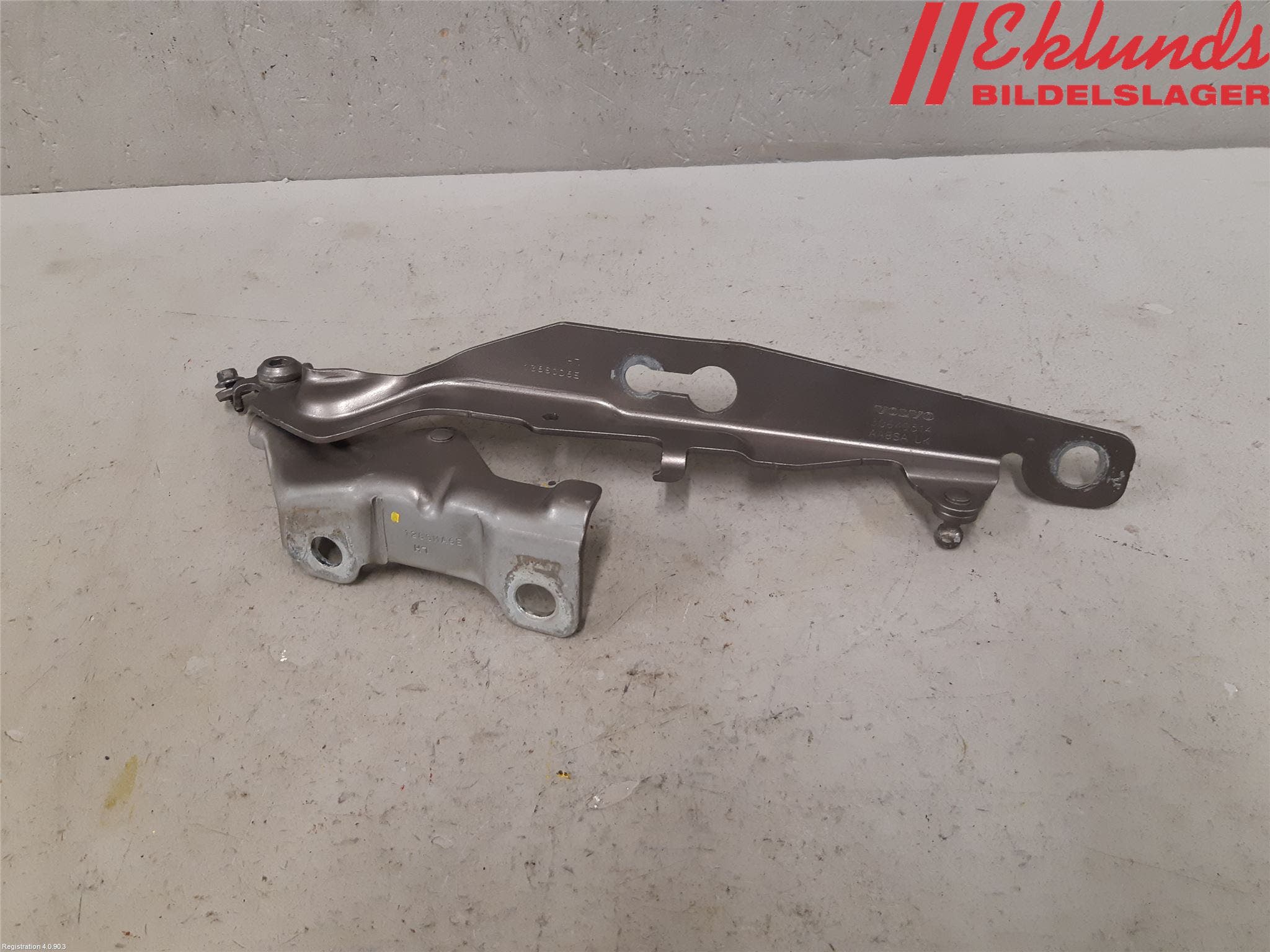 Volvo S80 07-13 Huvgångjärn