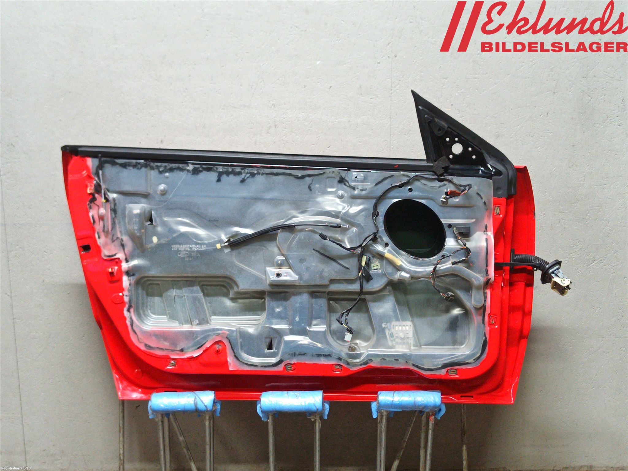 Ford MUSTANG V 05-14 Dörr Fram Vänster