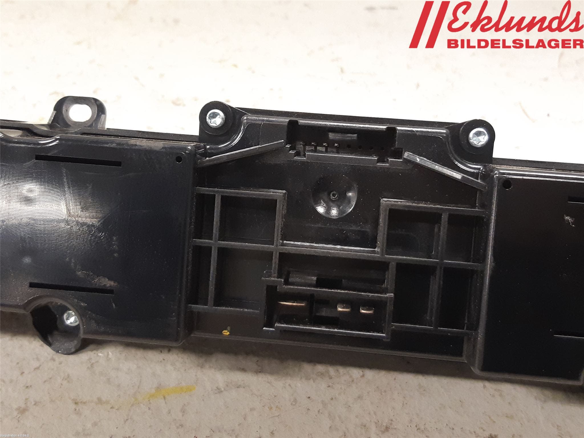 Mercedes-Benz MB SPRINTER (W906) 06-18 Strömställare Varnings