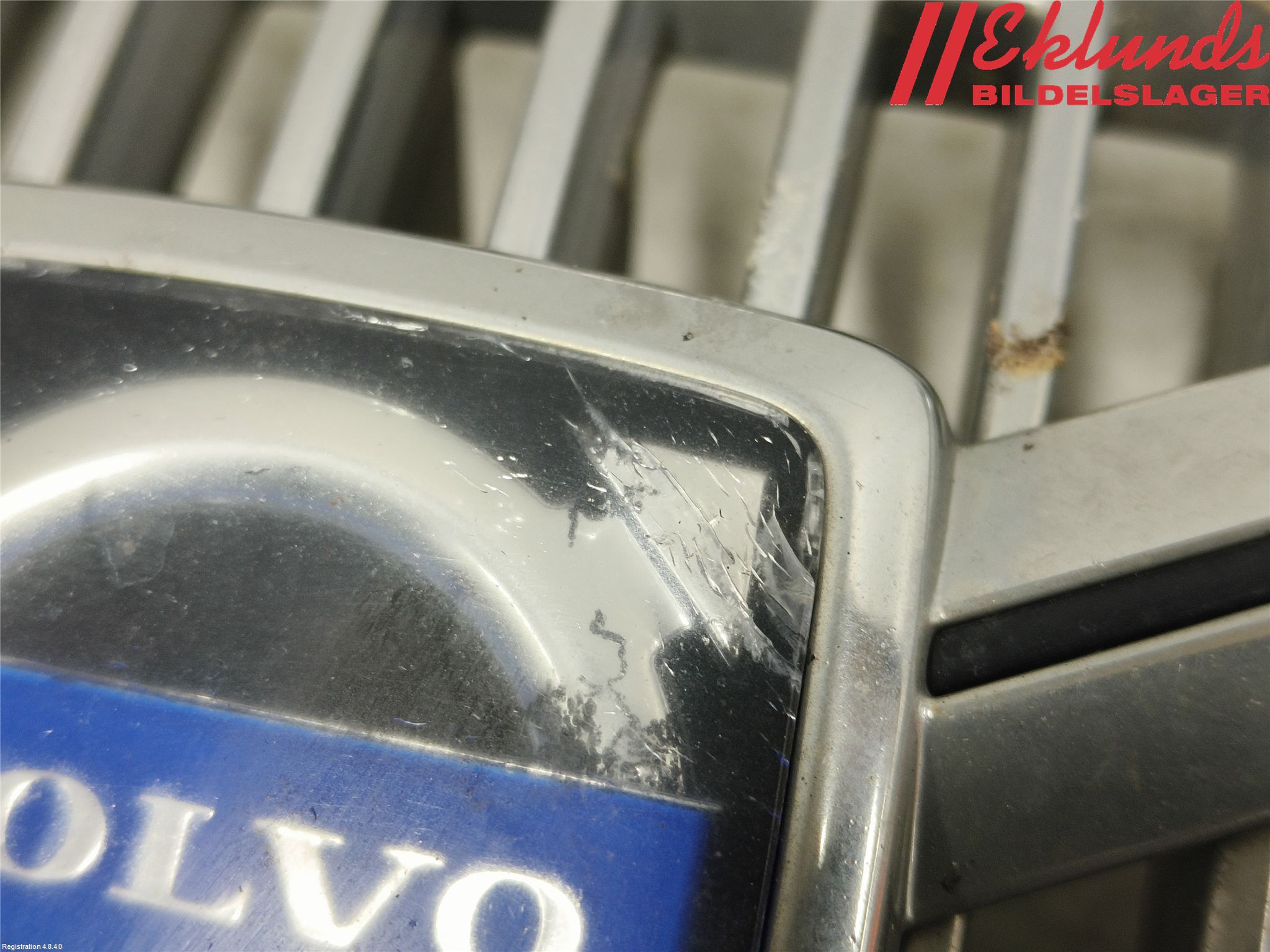 Volvo V70 00-04 Grill Komp